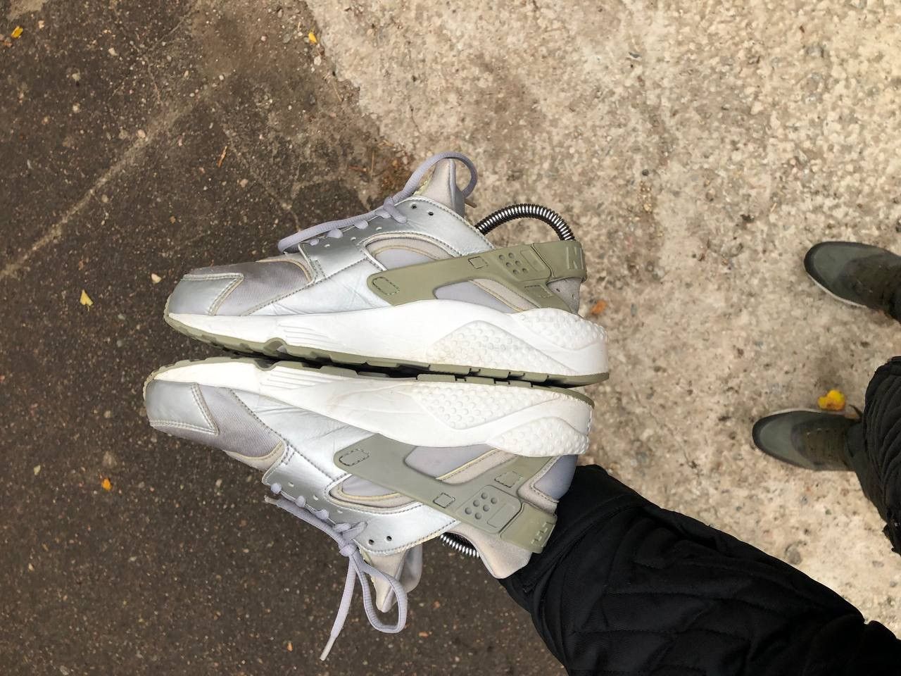 Nike × Vintage VERY RARE NIKE AIR HUARACHE RUNNING SILVER DESIGNER Y2K 90s Size US 8.5 / IT 38.5 - 10 Thumbnail