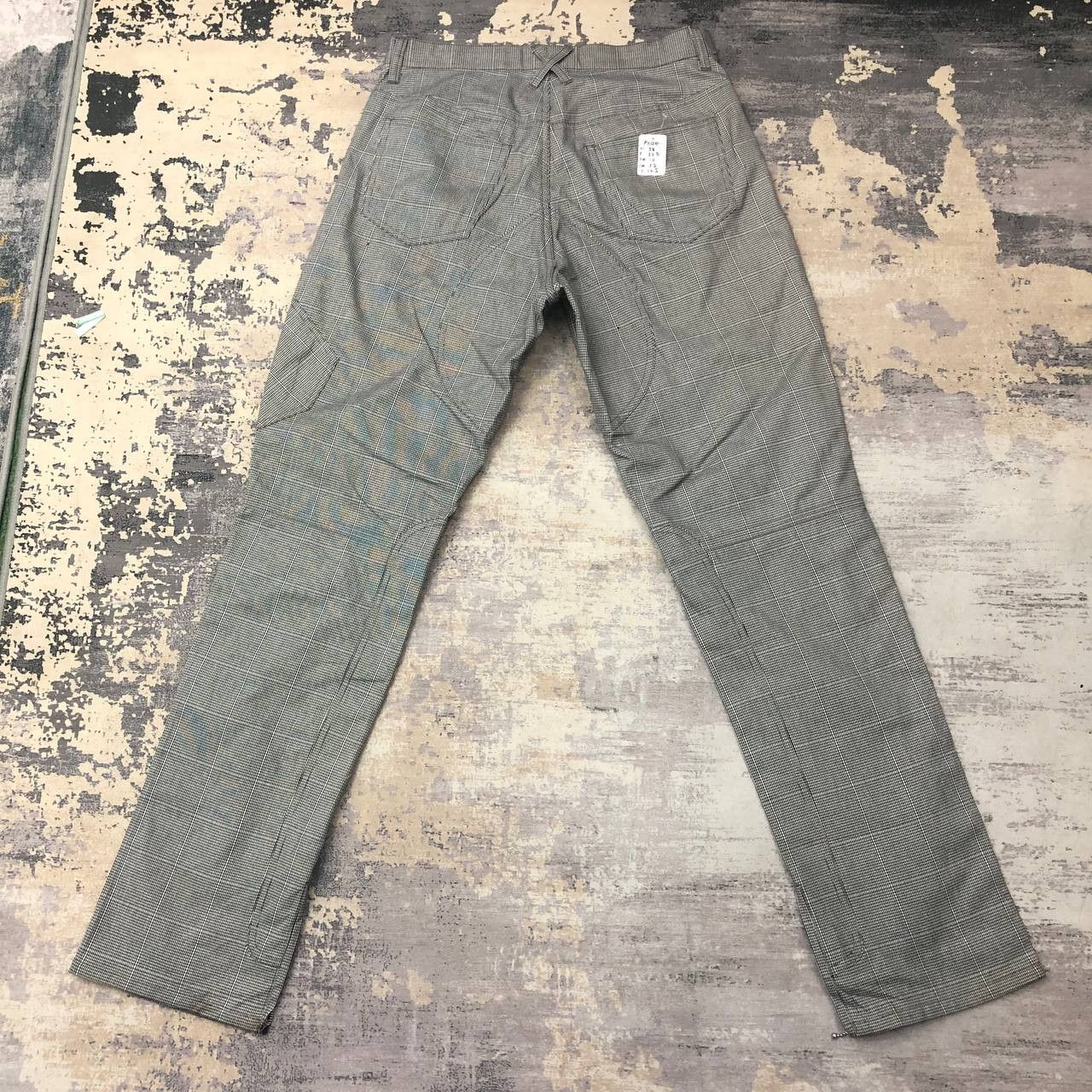 If Six Was Nine P820 ROUGH LAUGH LAF HOUNDSTOOTH CARGO ZIPPER PANTS Size US 32 / EU 48 - 2 Thumbnail
