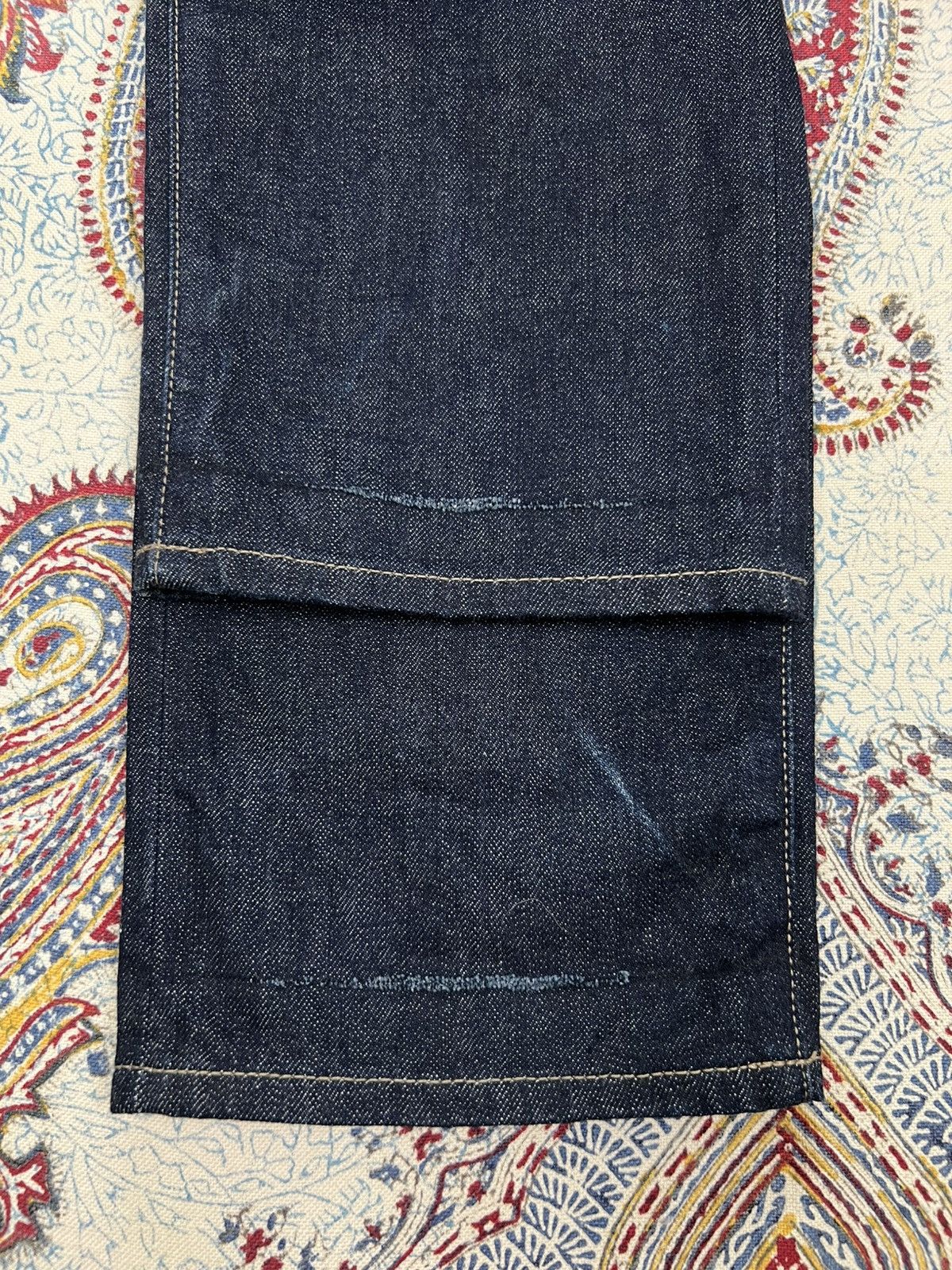 Uniqlo Uniqlo Dirty Distressed Selvedge Denim Size US 31 - 15 Thumbnail