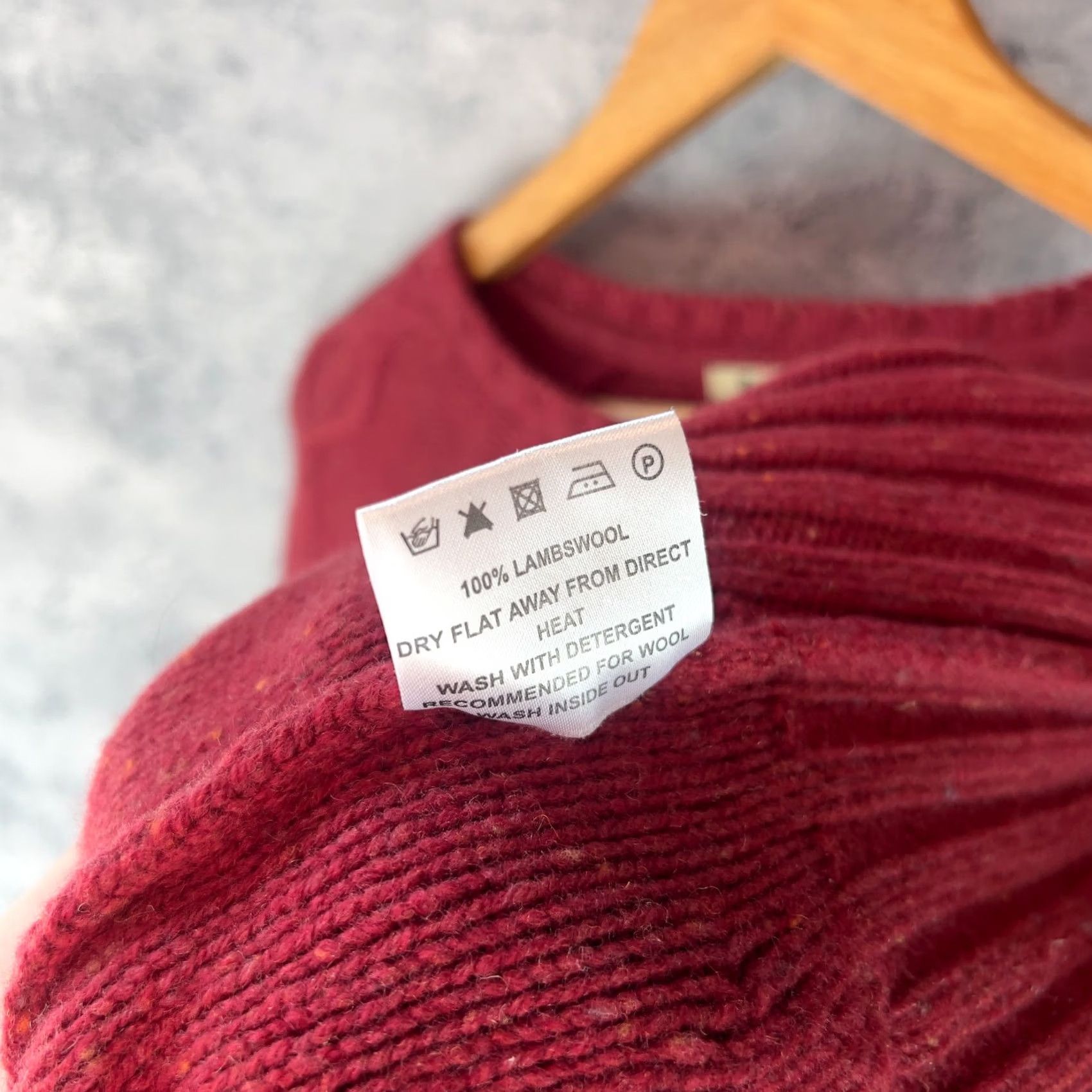 Barbour Barbour Women’s Cable Knit Sweater Deep Red Lambswool Size 12 UK Pullover Size XL / US 12-14 / IT 48-50 - 6 Thumbnail