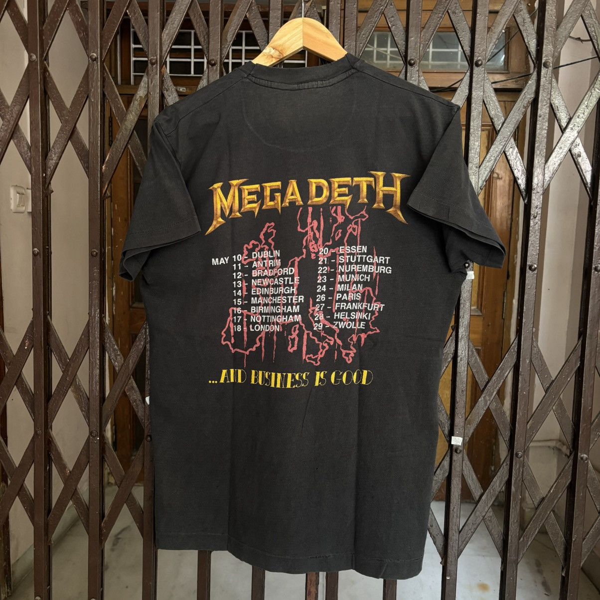 Band Tees Vintage Megadeth 1987 Peace Sells But Who Is Buying T shirt Size US L / EU 52-54 / 3 - 3 Thumbnail