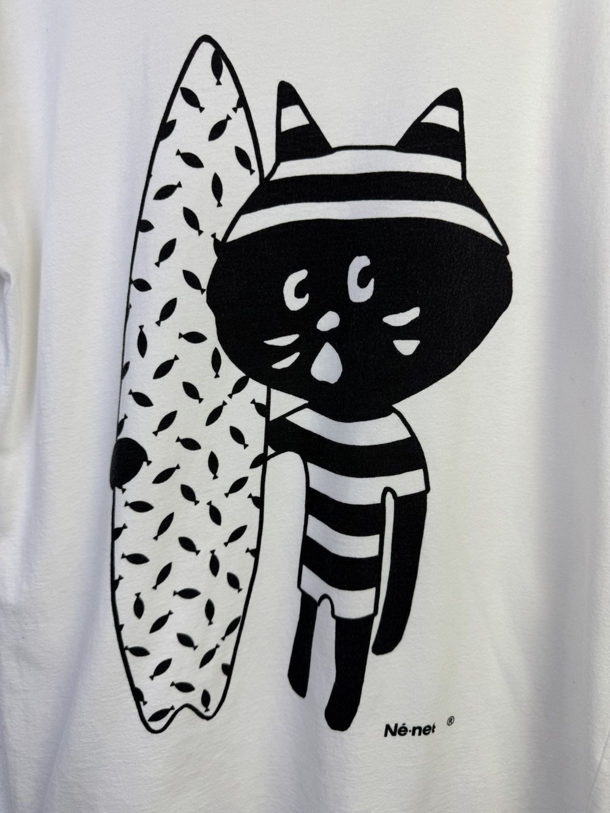 Ne-Net Ne-net by Issey Miyake T-shirt of a cat holding a surfboard Size US M / EU 48-50 / 2 - 4 Thumbnail