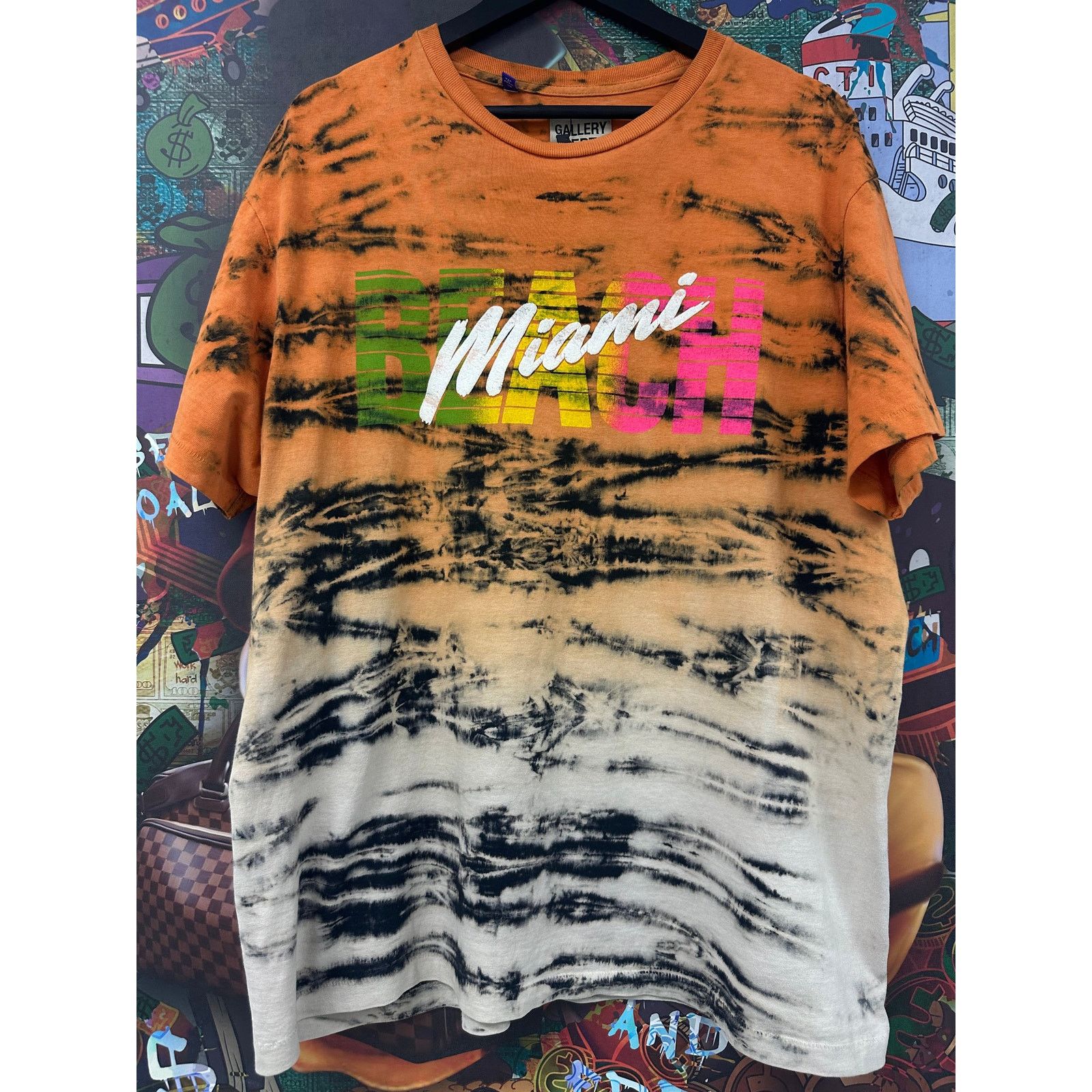 Gallery Dept. Gallery Dept Tee Miami Beach Used Large Size US L / EU 52-54 / 3 - 1 Thumbnail