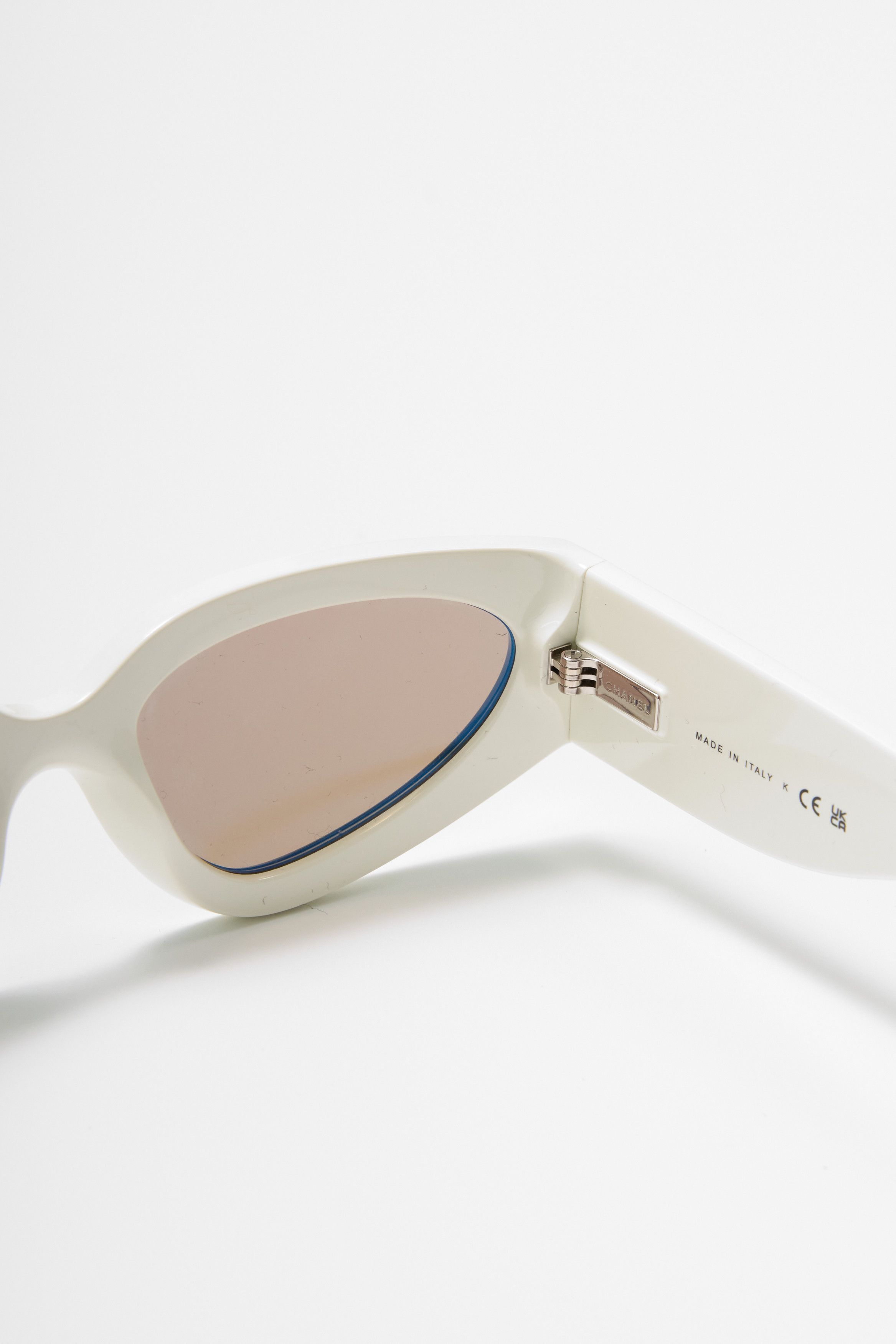 Chanel Chanel Cat Eye Sunglasses CH6056 Size ONE SIZE - 5 Thumbnail