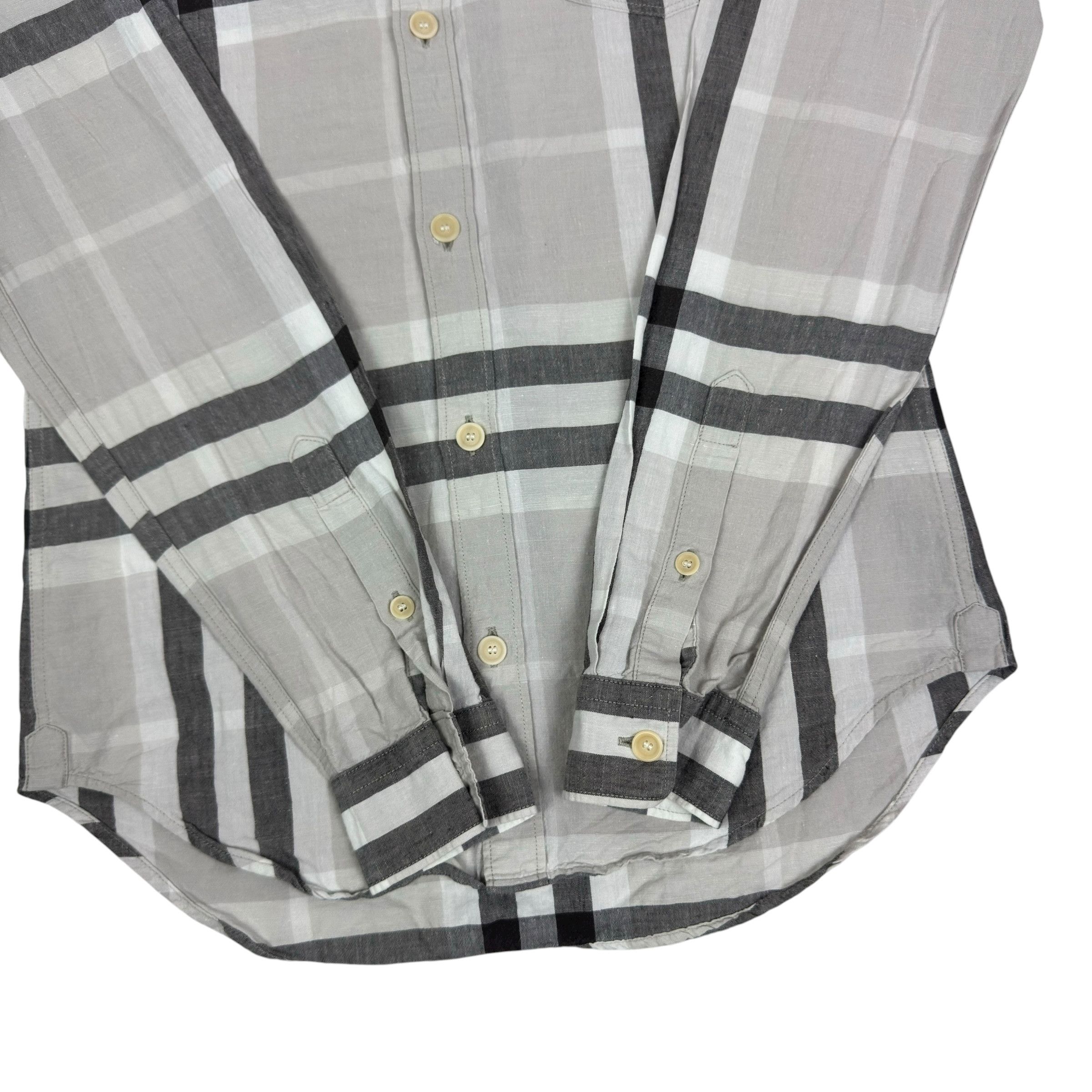 Burberry Burberry Men's Gray Linen Nova Plaid Button-Down Shirt XS Size US XS / EU 42 / 0 - 6 Thumbnail