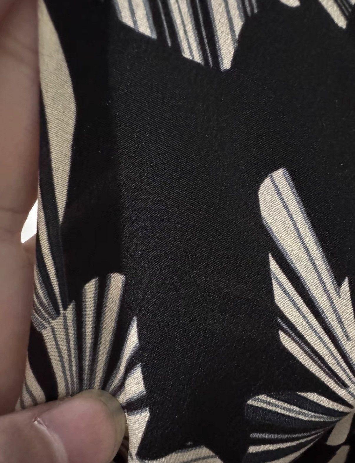 Saint Laurent Paris Saint Laurent Silk All-Over Origami Geometric Floral Shirt Size US L / EU 52-54 / 3 - 4 Thumbnail