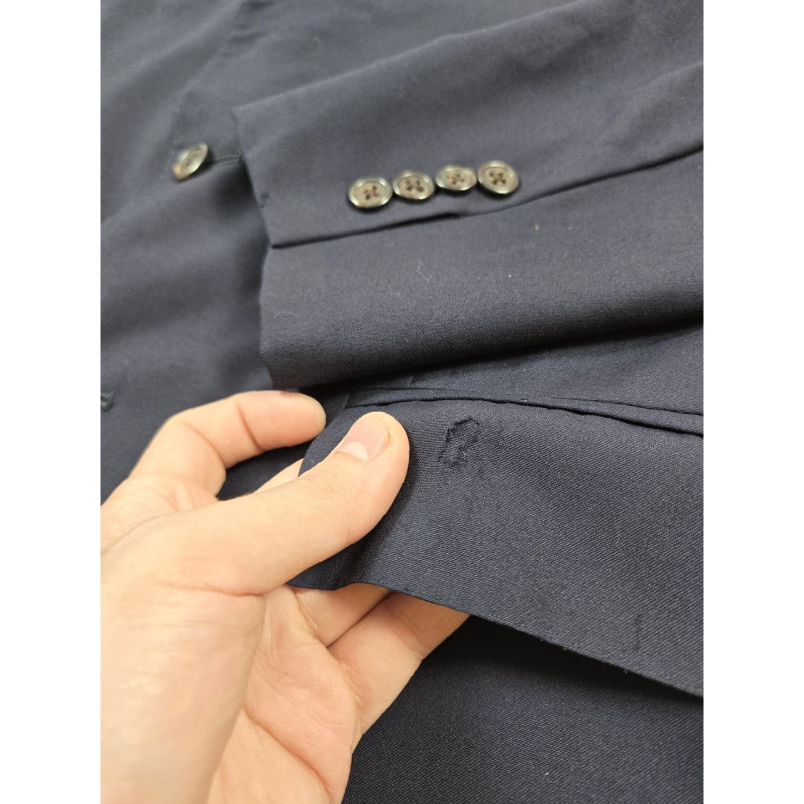 Polo Ralph Lauren Polo Ralph Lauren Sport Coat Jacket Mens 42R Navy Wool Made In Italy Blazer Notch Lapel Three-Button Front Used Size US XL / EU 56 / 4 - 4 Thumbnail