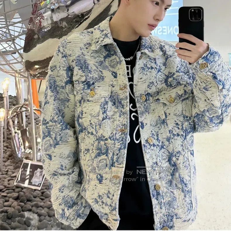 Louis Vuitton Louis Vuitton Eroded flowers to make old denim jacket Size US S / EU 44-46 / 1 - 5 Thumbnail