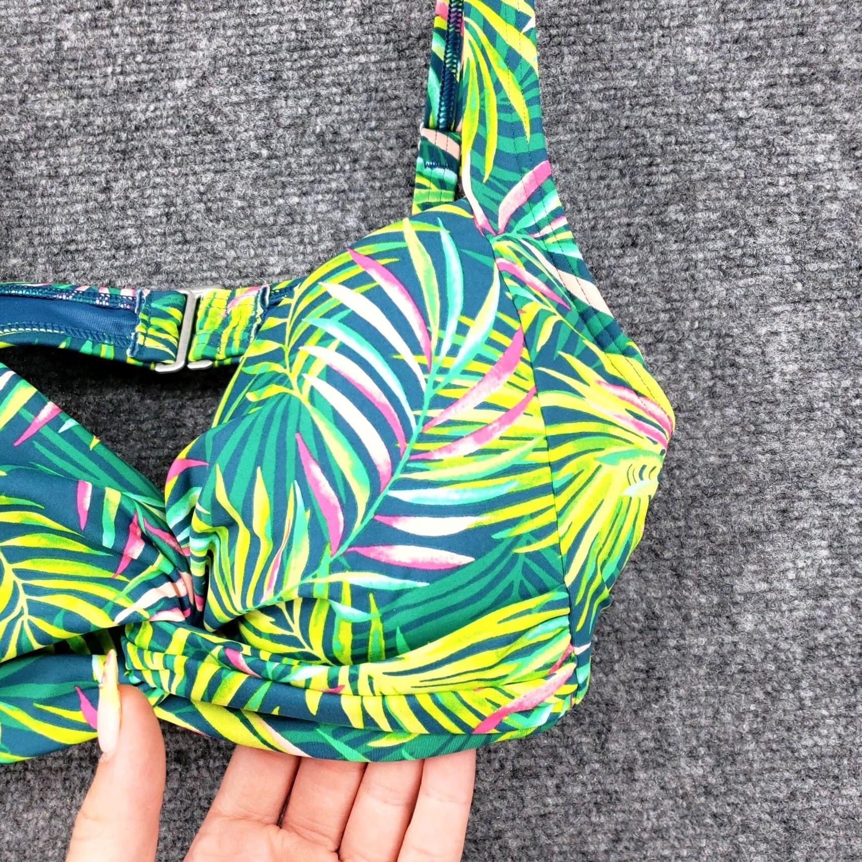 Lands' End Lands' End Bikini Top Women Green Underwired Spaghetti Strap Floral Palm Hawaiian Swimsuit 4 XS? Size S / US 4 / IT 40 - 3 Thumbnail