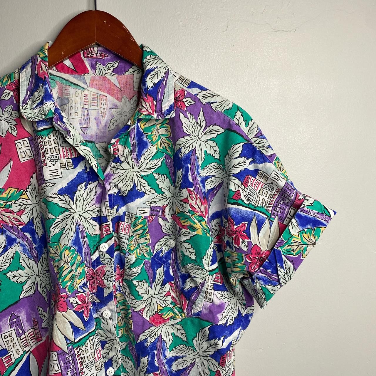 Cherokee 90’s vacation button up shirt with floral pattern Size M / US 6-8 / IT 42-44 - 3 Thumbnail