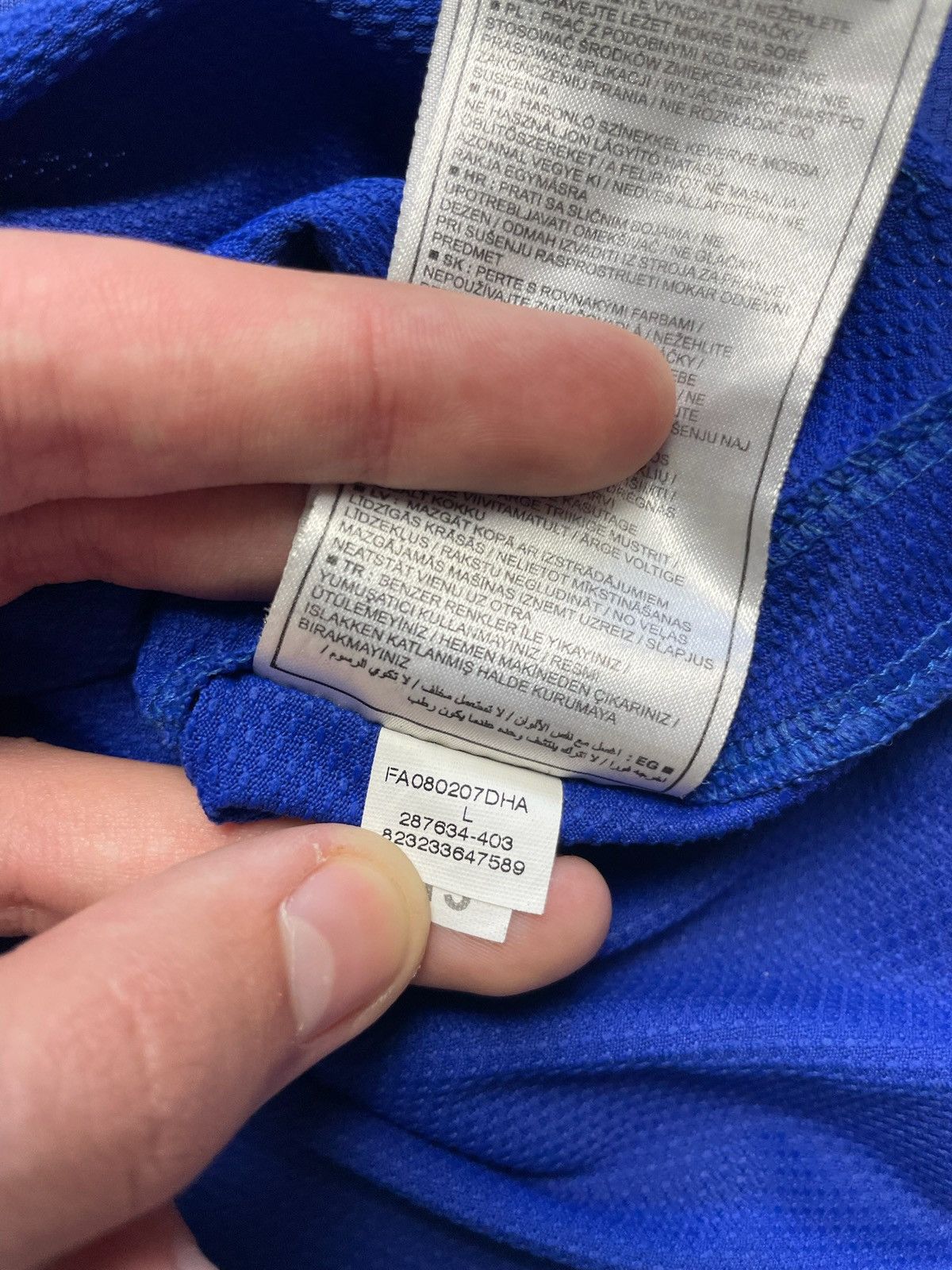 Nike × Vintage Vintage Nike Manchester United soccer jersey size Xs blue Size US XS / EU 42 / 0 - 5 Thumbnail