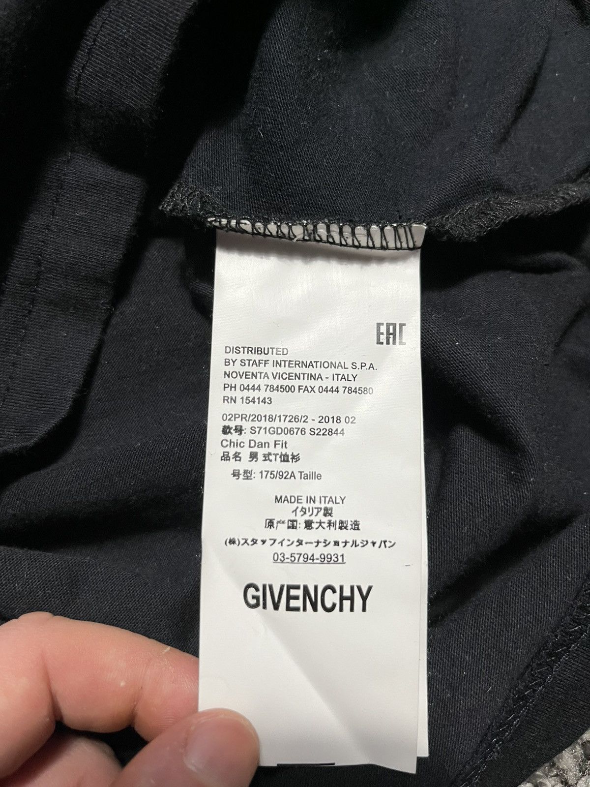 Givenchy GIVENCHY PARIS STRIPES HANDS LOGOS COTTON WOMENS T-SHIRT Size XXL / US 16-18 / IT 52-54 - 5 Thumbnail