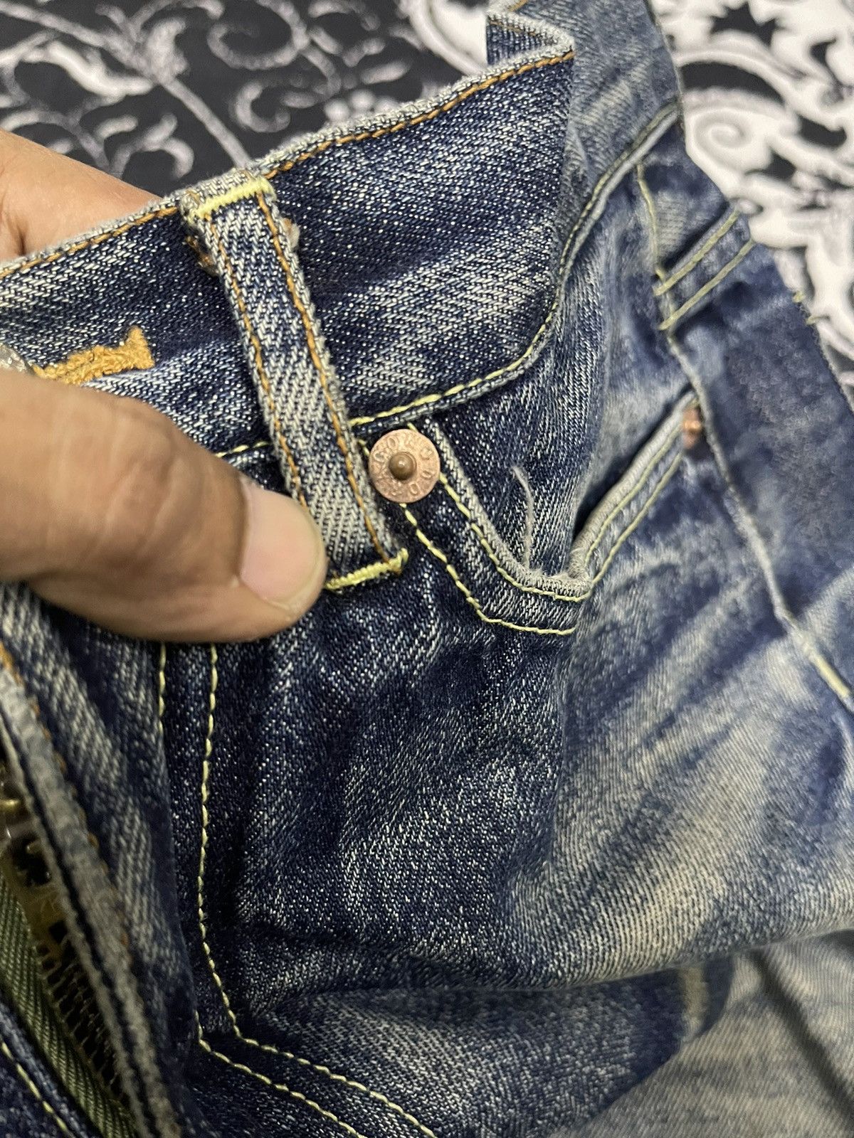 Beauty Beast 90s DRAGON JEANS FLAME POCKET SALVEDGE DISTRESSED Size US 28 / EU 44 - 9 Thumbnail