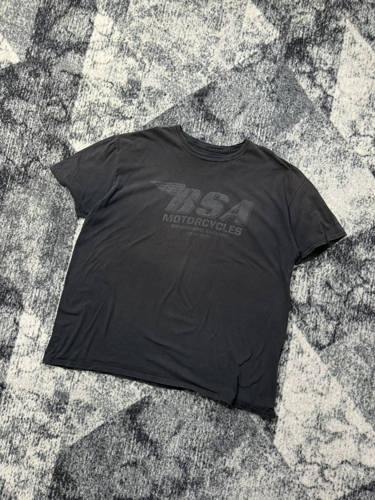 Vintage Vintage BSA Motorcycles Tee Shirt Y2K 90s Faded Distressed Size US XXL / EU 58 / 5 - 1 Thumbnail