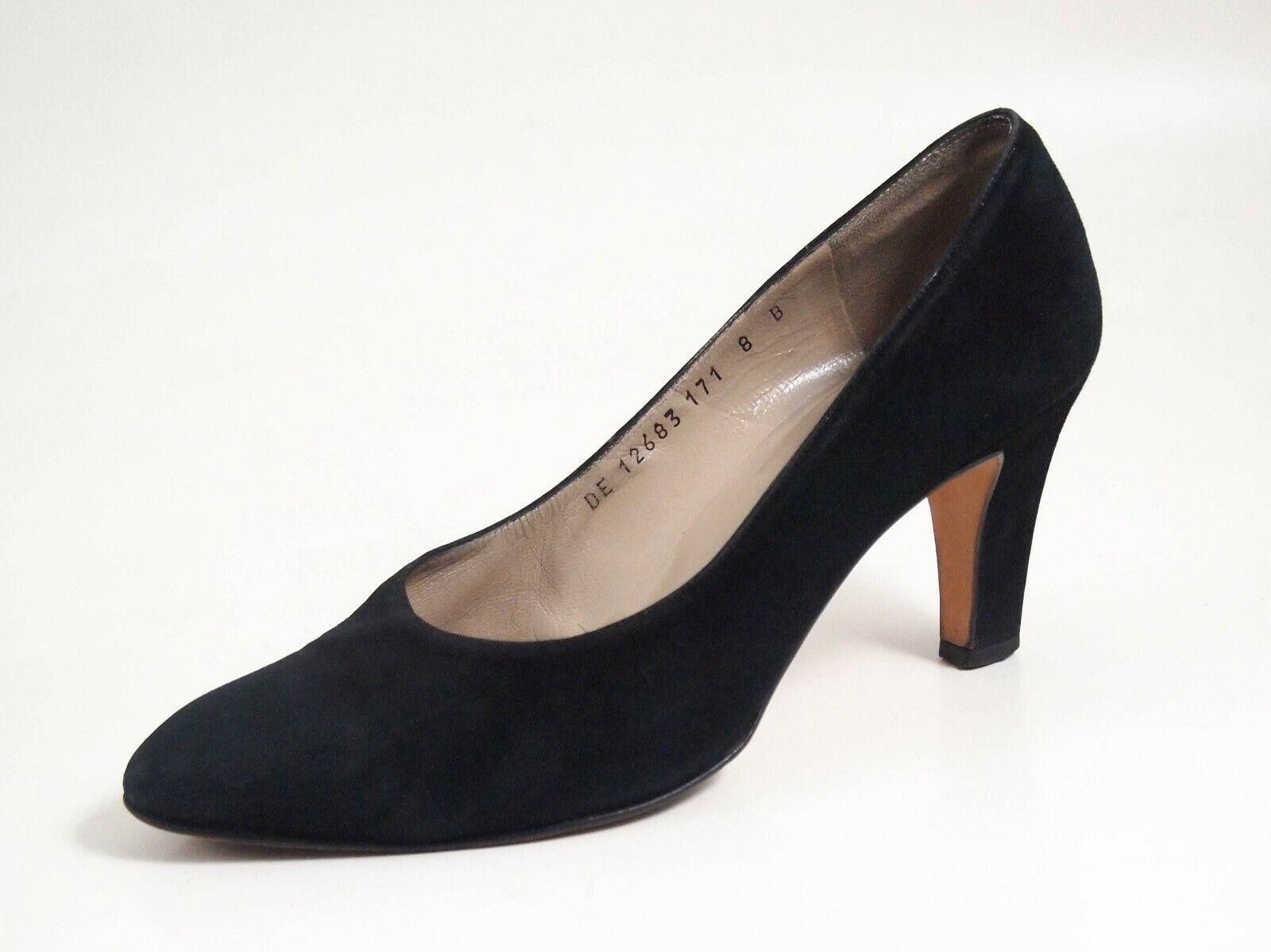 Salvatore Ferragamo Ferragamo Heels Pumps Black Suede Womens US 8 B EU 38 Size US 8 / IT 38 - 1 Thumbnail