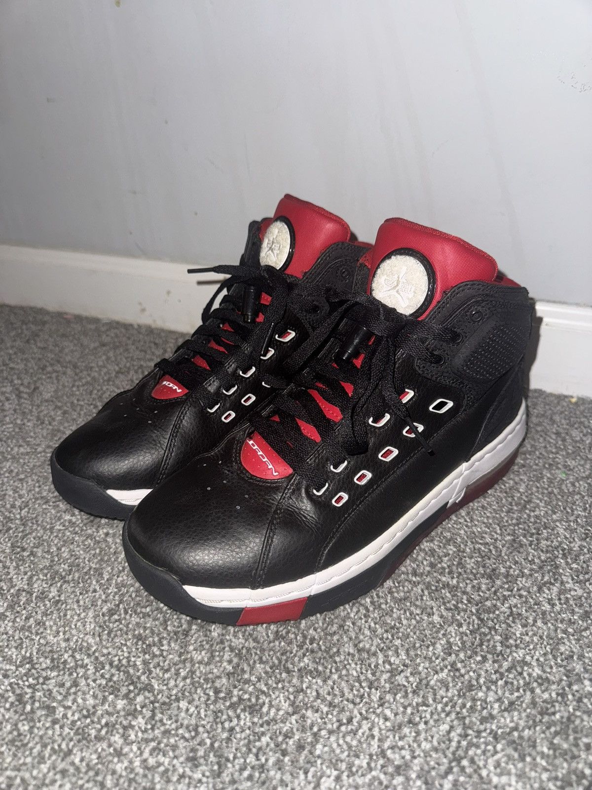 Nike Jordan Ol'School Black White Gym Red Bred Mens Sneakers, 8.5 Size US 8.5 / EU 41-42 - 1 Thumbnail