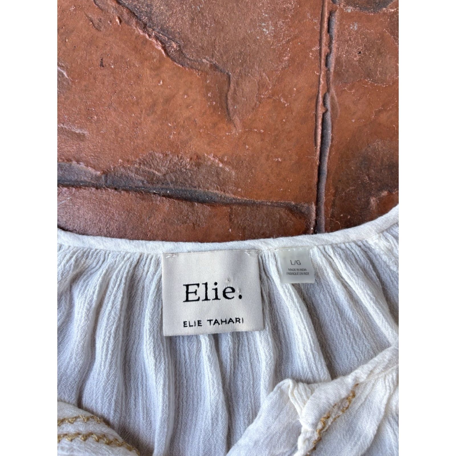 Elie Tahari Elie Tahari Blouse Shirt Long Sleeve Button Embroidered Boho Floral Women's L Tan Size L / US 10 / IT 46 - 2 Thumbnail