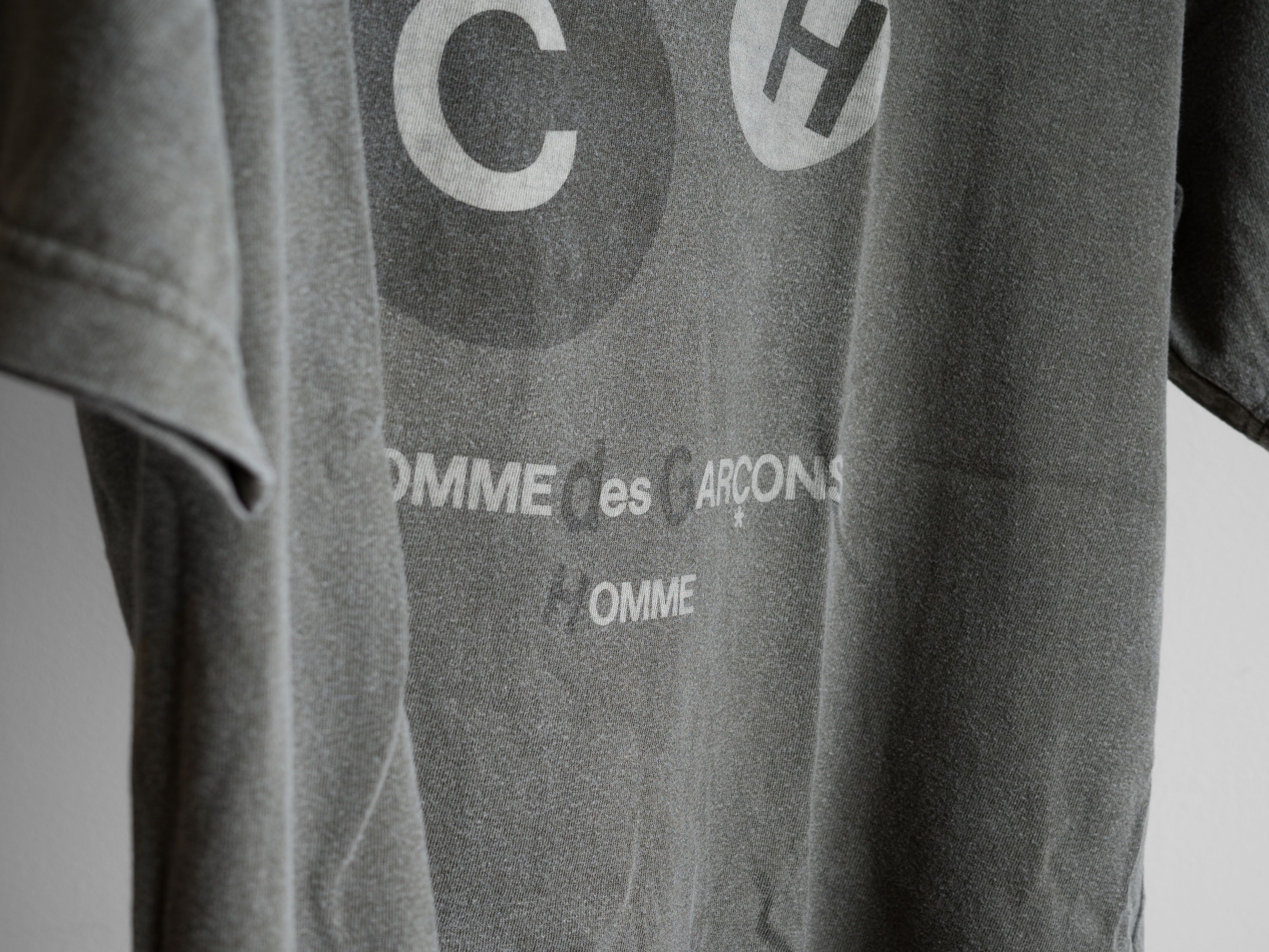 Comme des Garcons Homme SS2005 COMME des GARCONS HOMME LOGO PRINT T-SHIRT Size US M / EU 48-50 / 2 - 5 Thumbnail