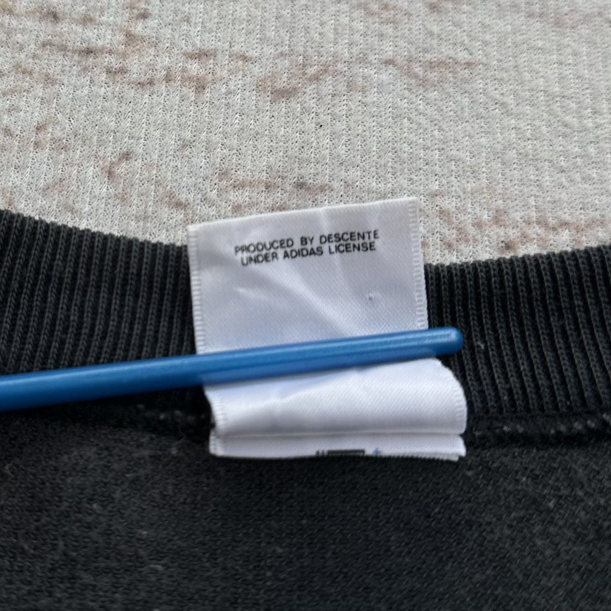 Vintage VINTAGE ADIDAS DESCENTE PAINT CUSTOMADE TREFOIL Size US L / EU 52-54 / 3 - 15 Thumbnail