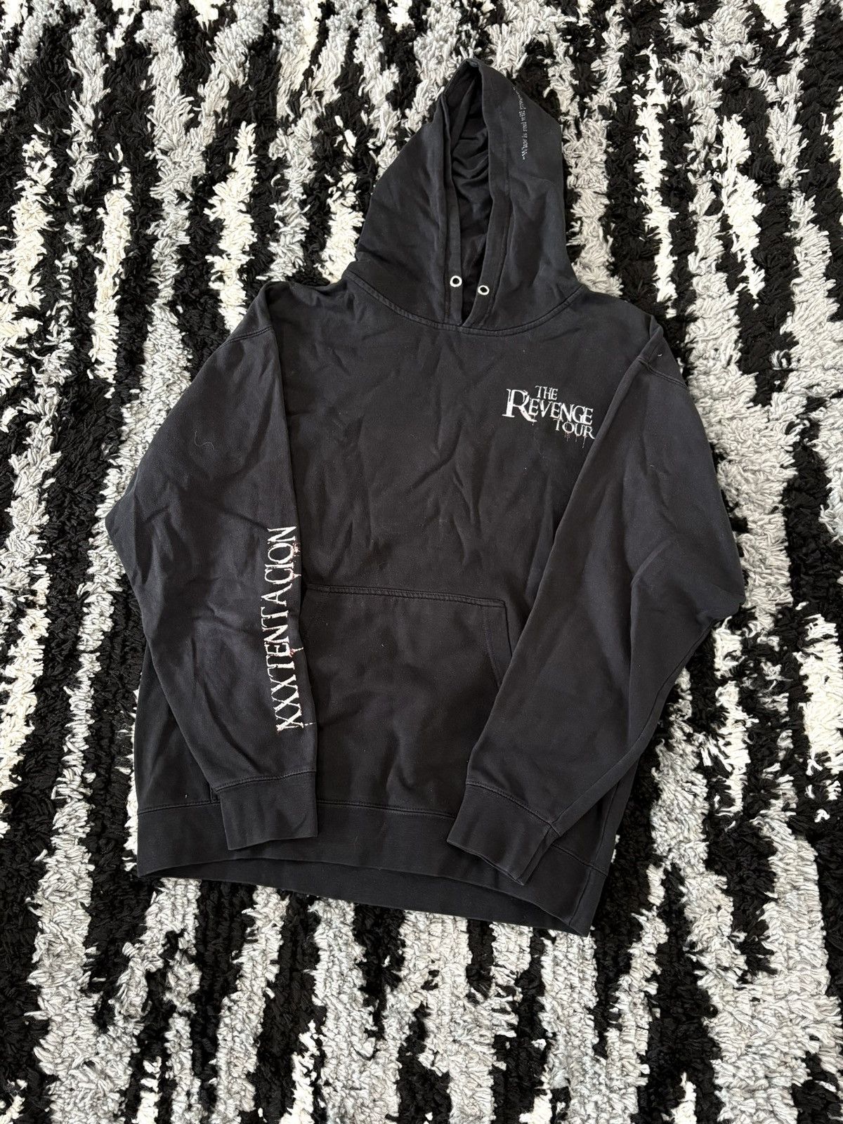 Other xxxtentacion revenge tour merch hoodie Size US L / EU 52-54 / 3 - 2 Thumbnail
