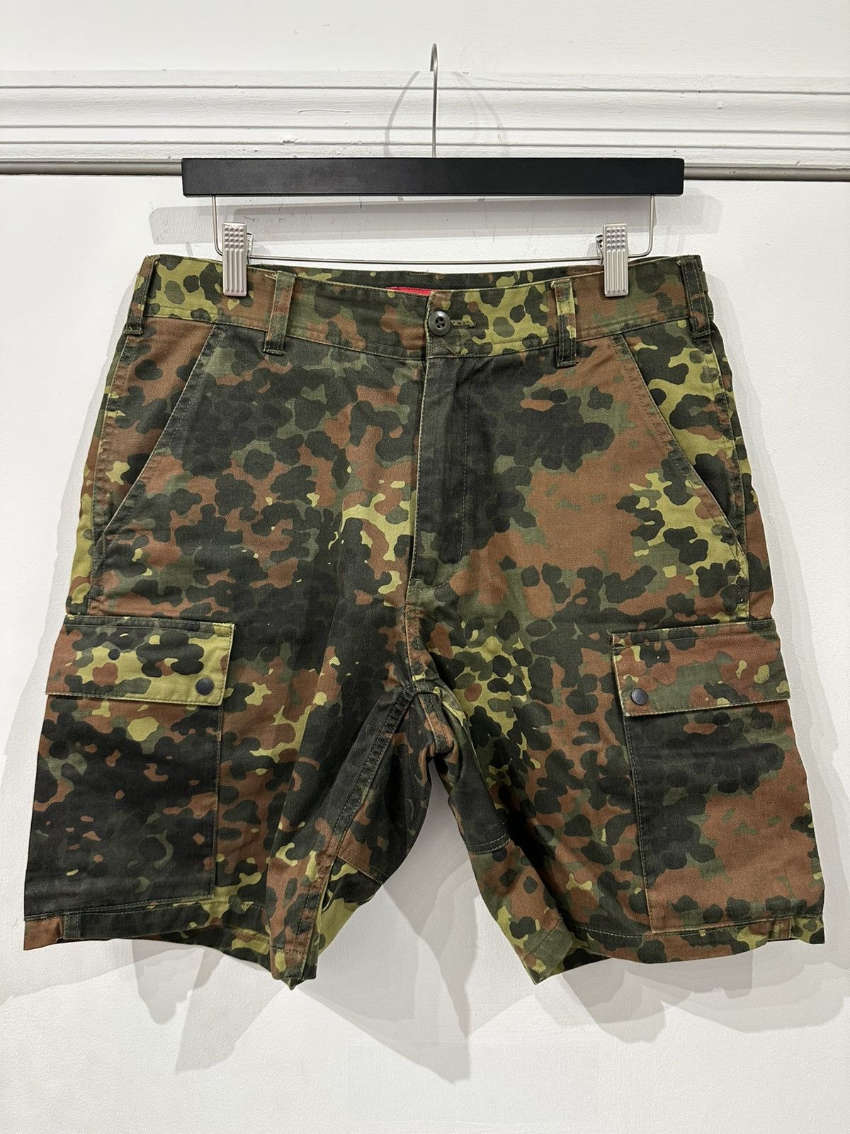 Supreme Supreme Cargo Short SS23 Olive Camo Size 30 Size US 30 / EU 46 - 1 Thumbnail