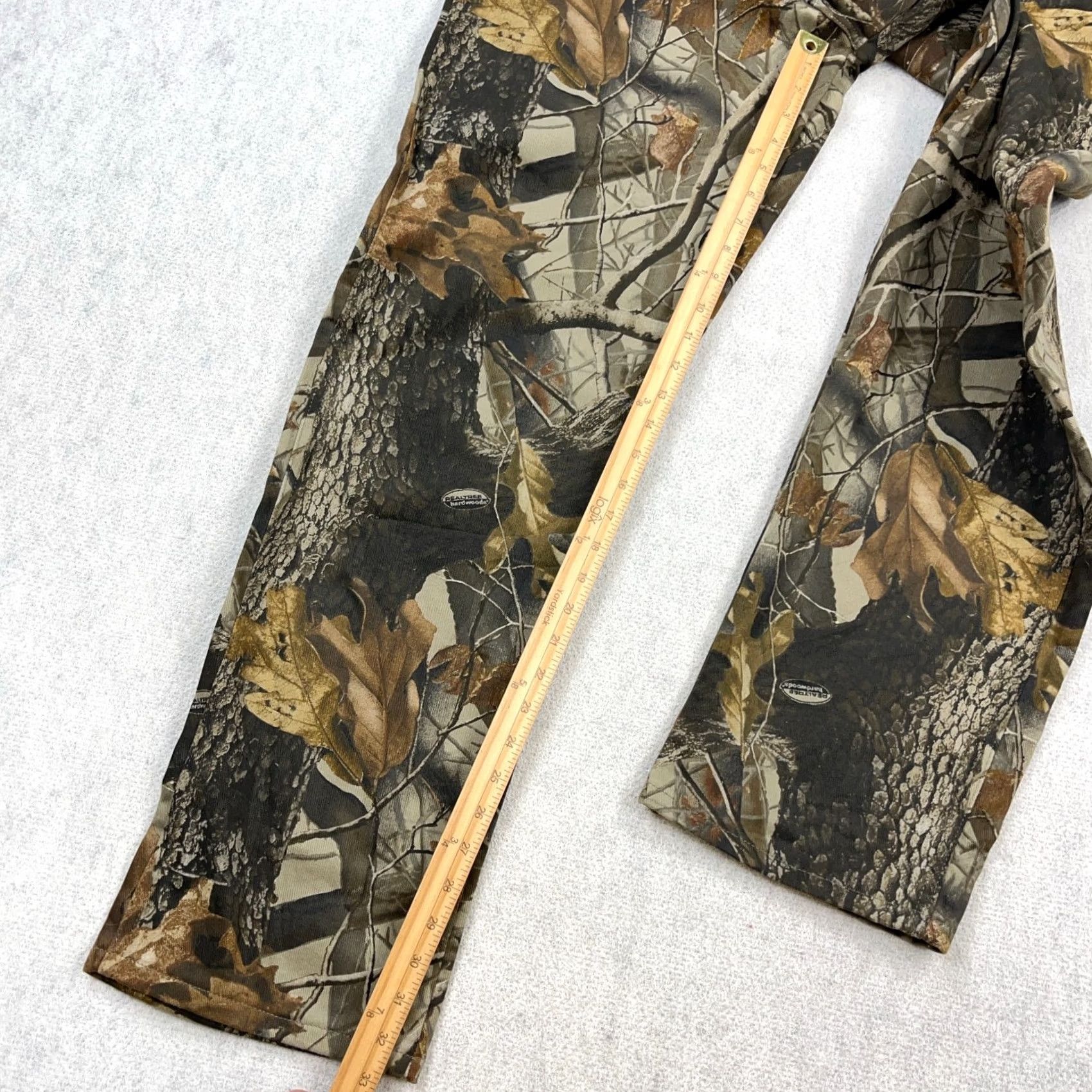Wrangler VINTAGE Wrangler Camo Jeans Men 36x34 Realtree Hardwood Baggy Y2K Pro Gear Denim Jeans Regular Brown Camouflage 90s Pattern Mens Size US 36 / EU 52 - 7 Thumbnail