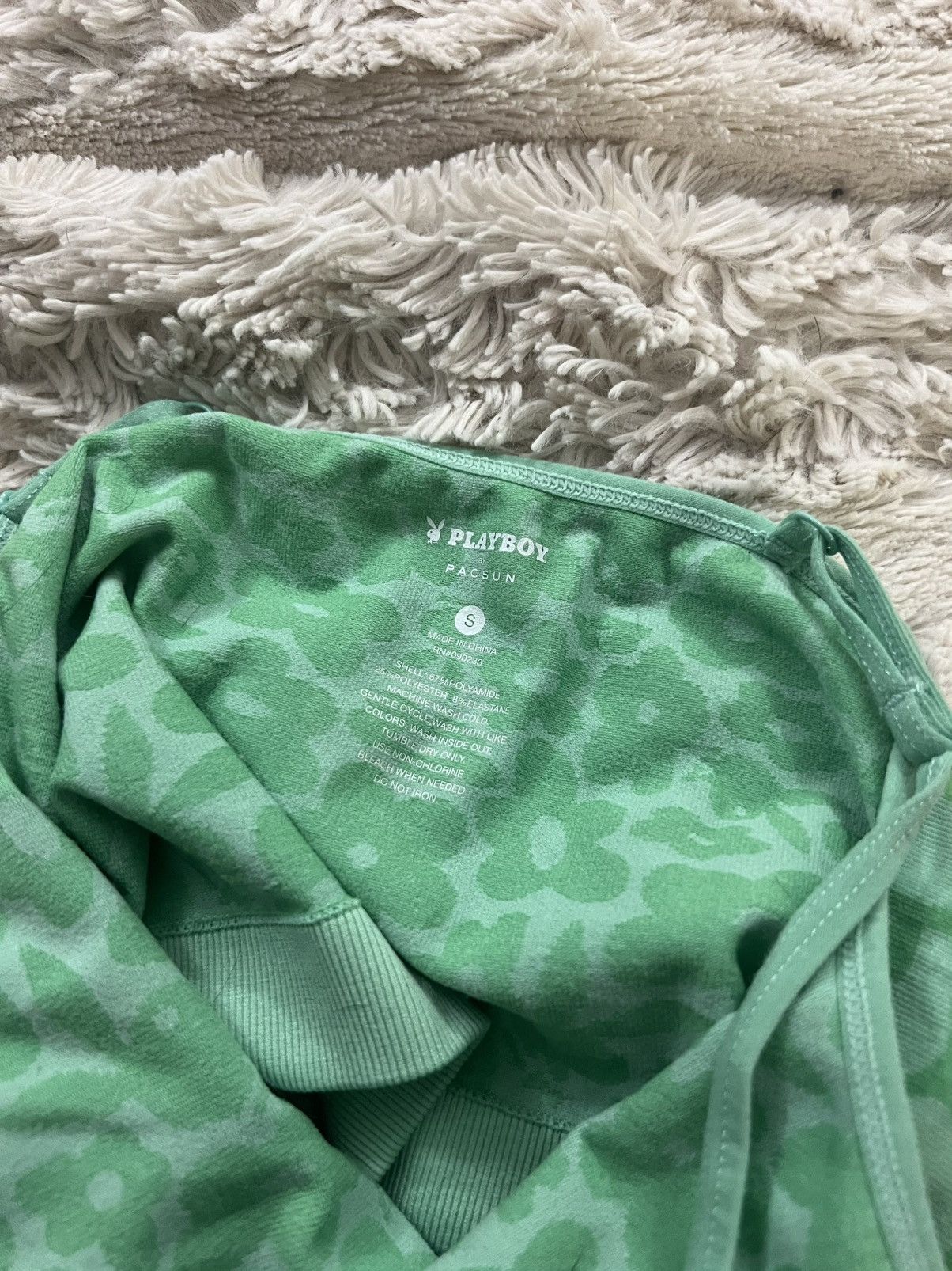 Pacsun × Playboy Pacsun Playboy Green Floral Cropped Tank Top Size Small Size S / US 4 / IT 40 - 3 Thumbnail