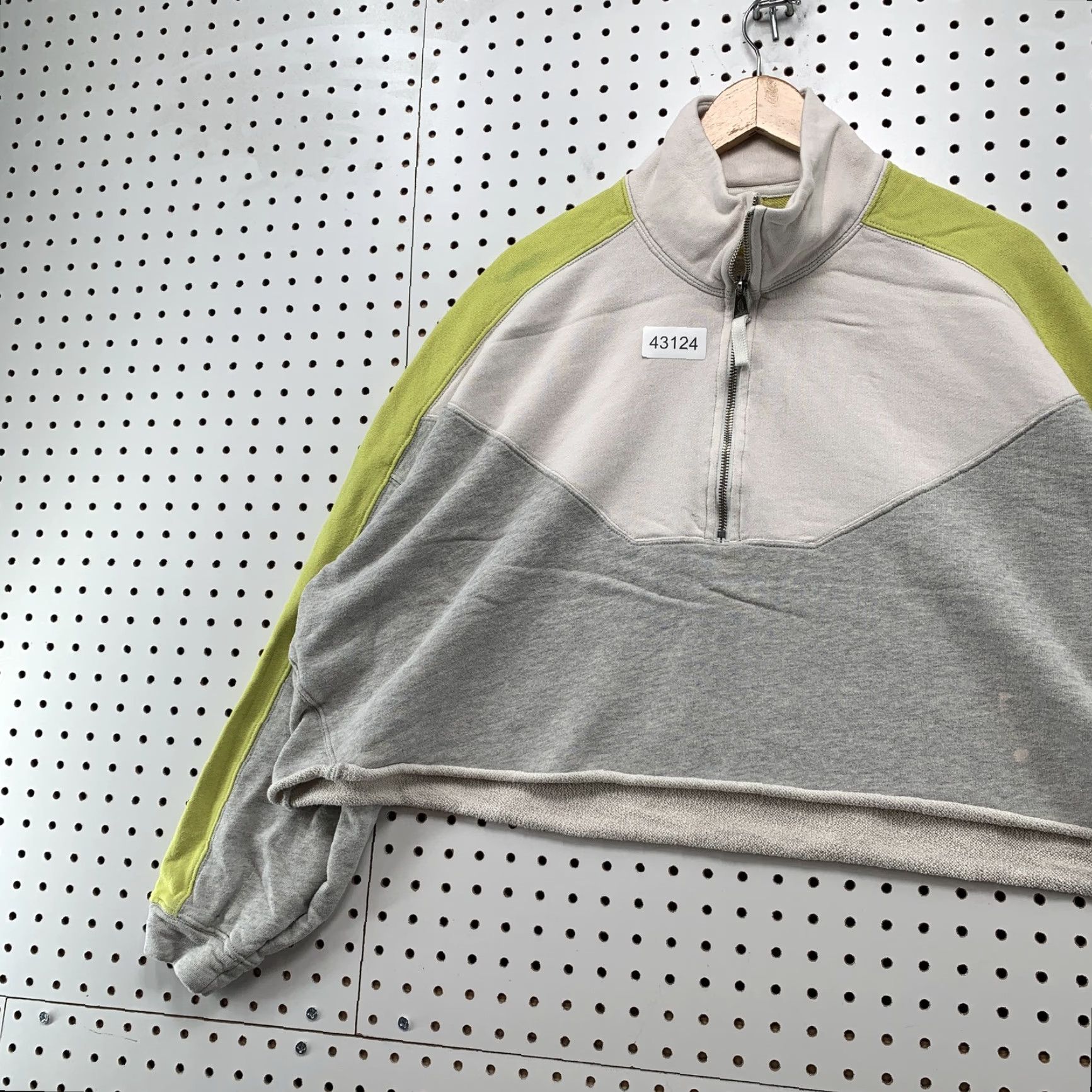 Free People Free People FP Movement 1/2 Zip Sweatshirt XS Gray Green Cropped Pullover Womens Activewear Size XS / US 0-2 / IT 36-38 - 2 Thumbnail