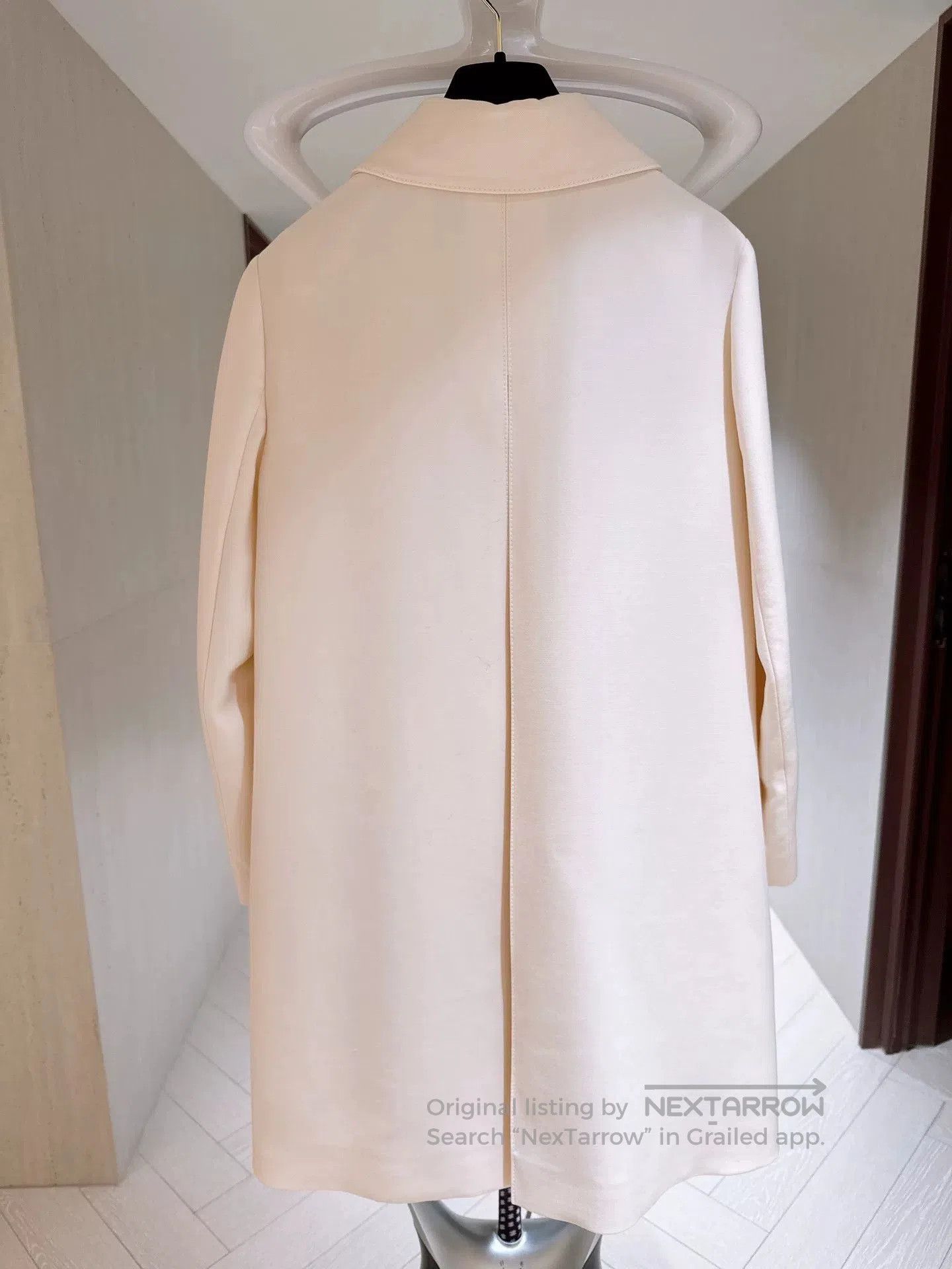 Valentino VALENTINO Ivory Wool Coat with Gems. Size US L / EU 52-54 / 3 - 7 Thumbnail