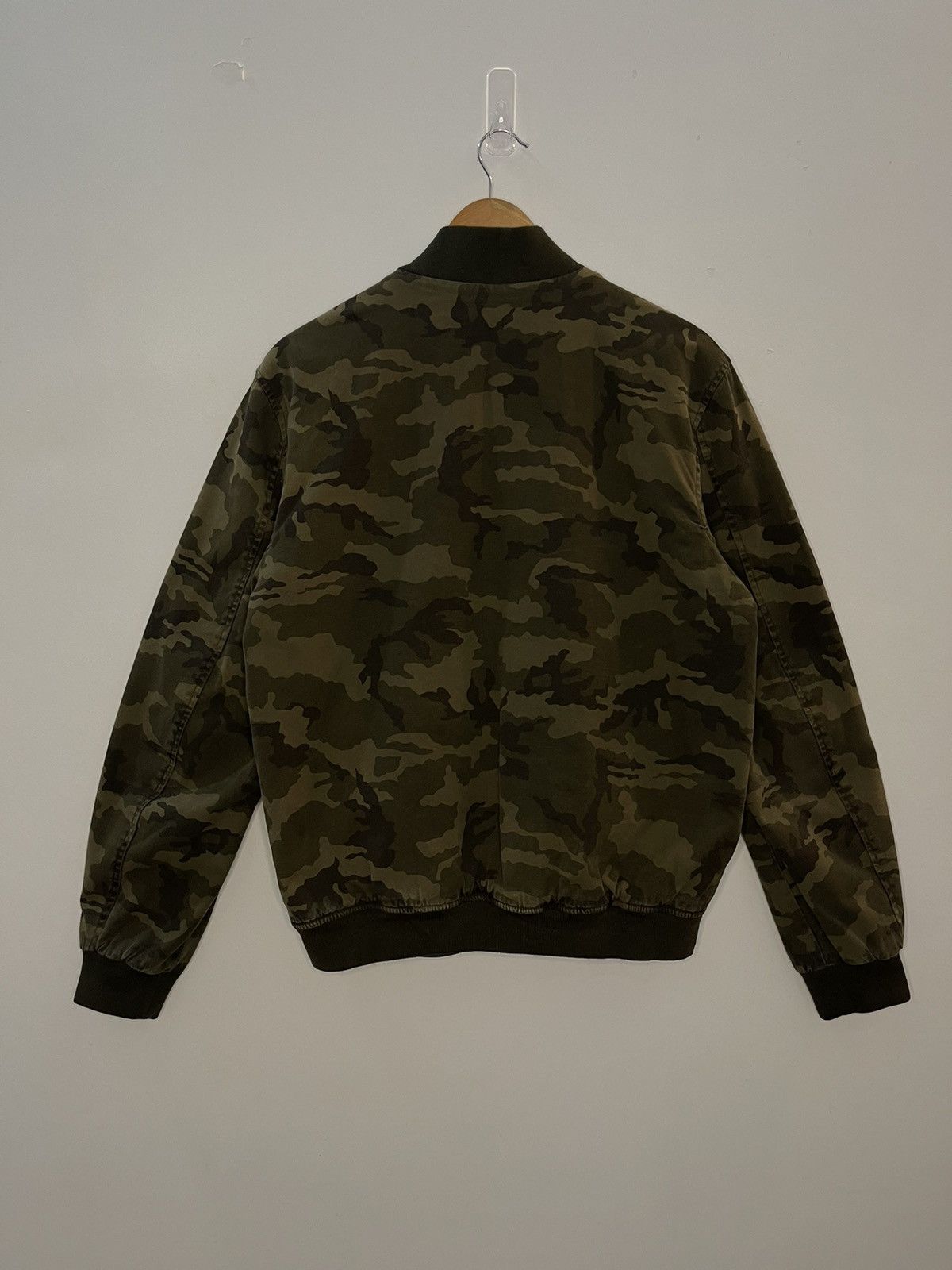 Levi's × Vintage Vintage Levi’s Camouflage Bomber Jacket Size US M / EU 48-50 / 2 - 2 Thumbnail