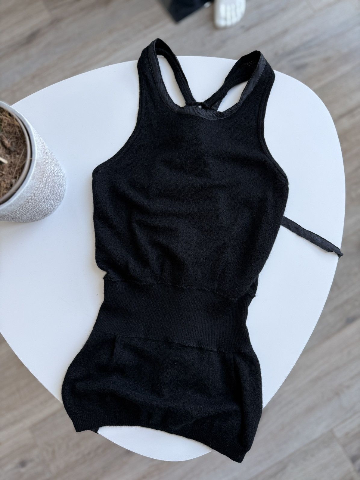 Louis Vuitton Louis Vuitton Cashmere Knit Halter Tank Top Size XS Blouse Size XS / US 0-2 / IT 36-38 - 9 Thumbnail