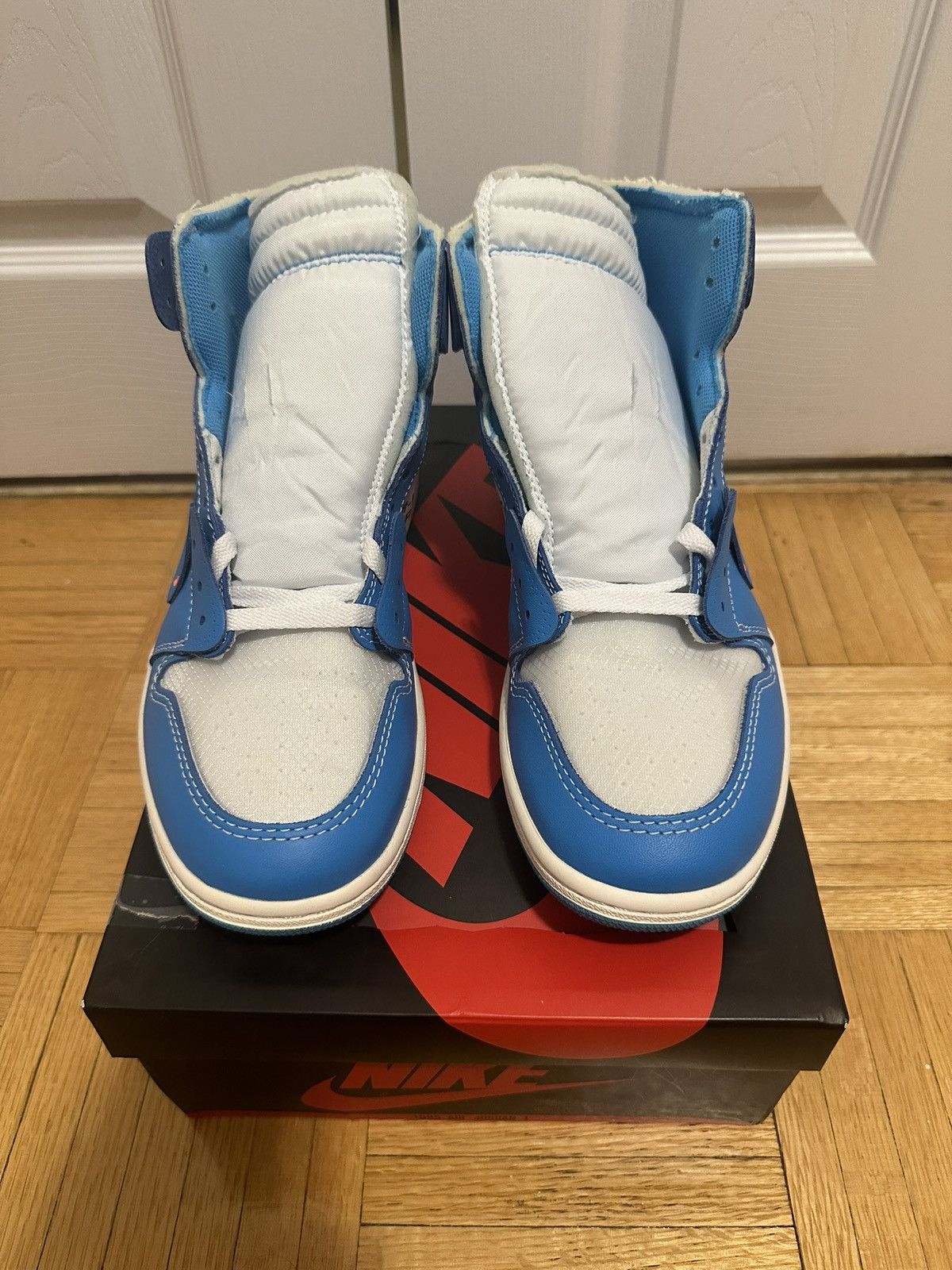 Jordan Brand × Off-White Jordan 1 OFF-White UNC Size 9 Size US 9 / EU 42 - 7 Thumbnail
