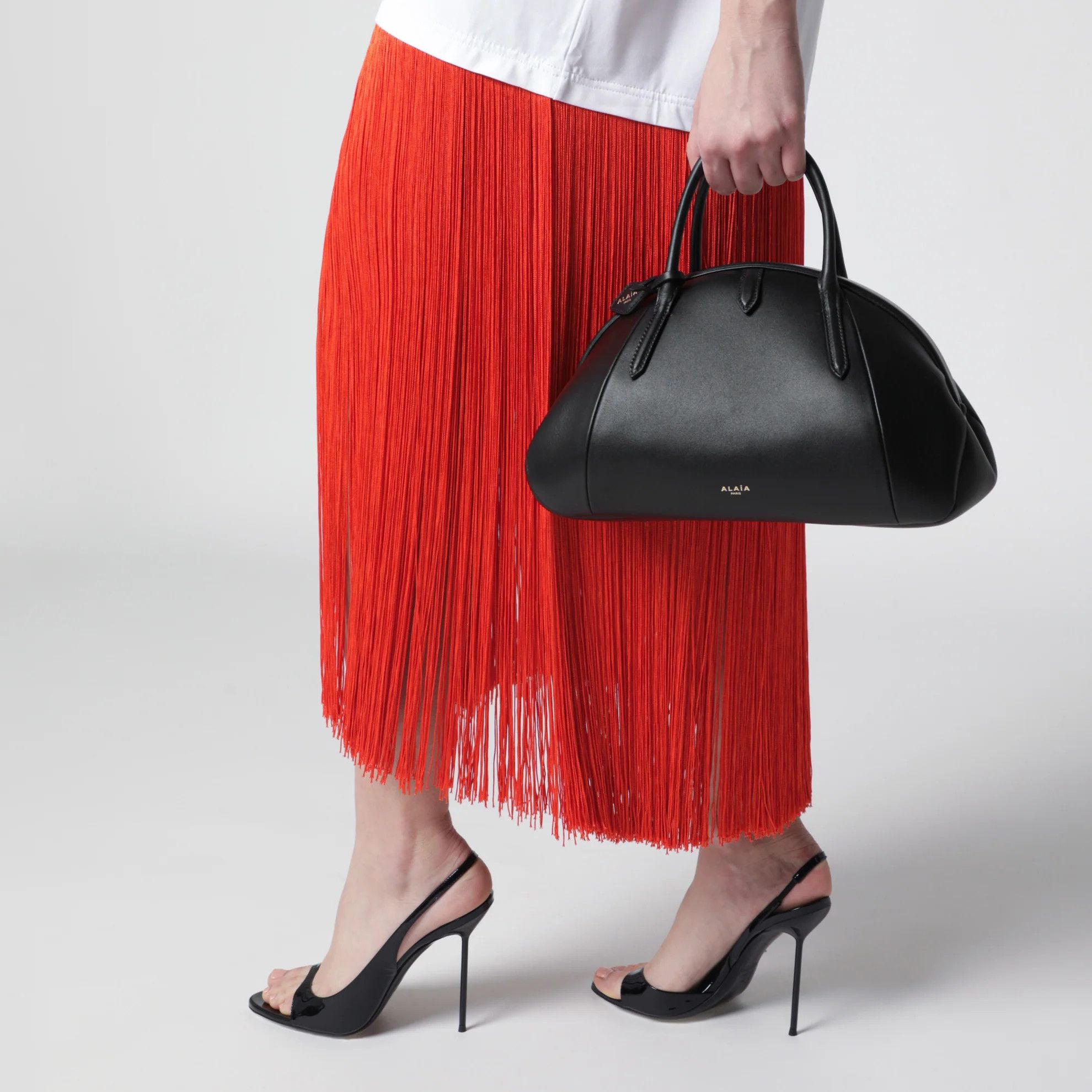 Alaia o1d2blof0426 Size: OS / Leather Purse Handbag in Black Size ONE SIZE - 2 Thumbnail