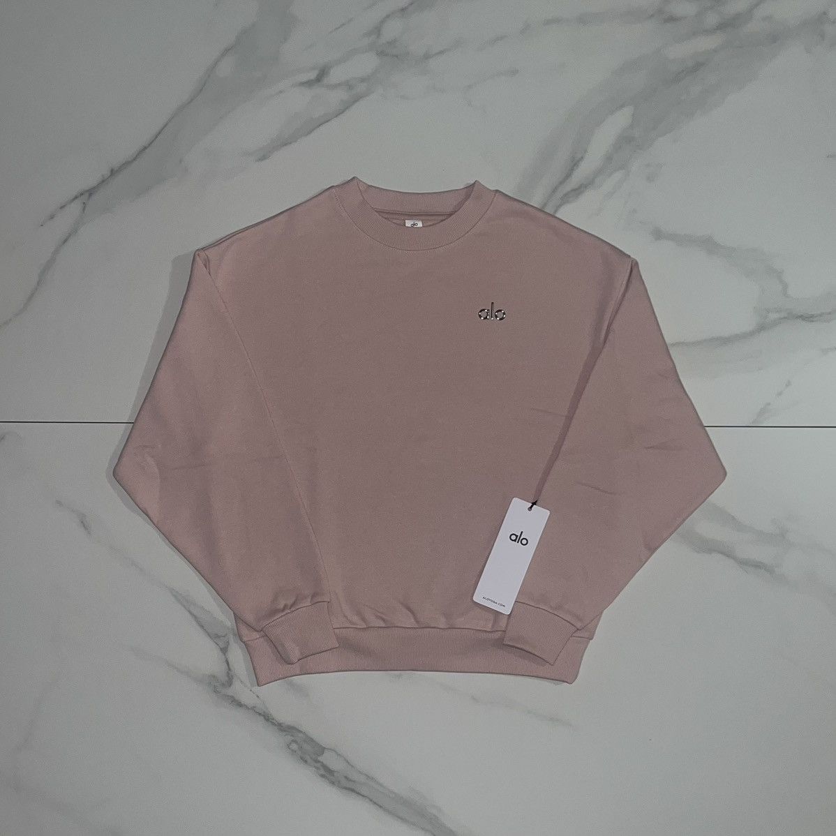 Alo Alo Yoga Pullover Accolade Logo Crewneck Pink Quartz Size XS Size XS / US 0-2 / IT 36-38 - 1 Thumbnail