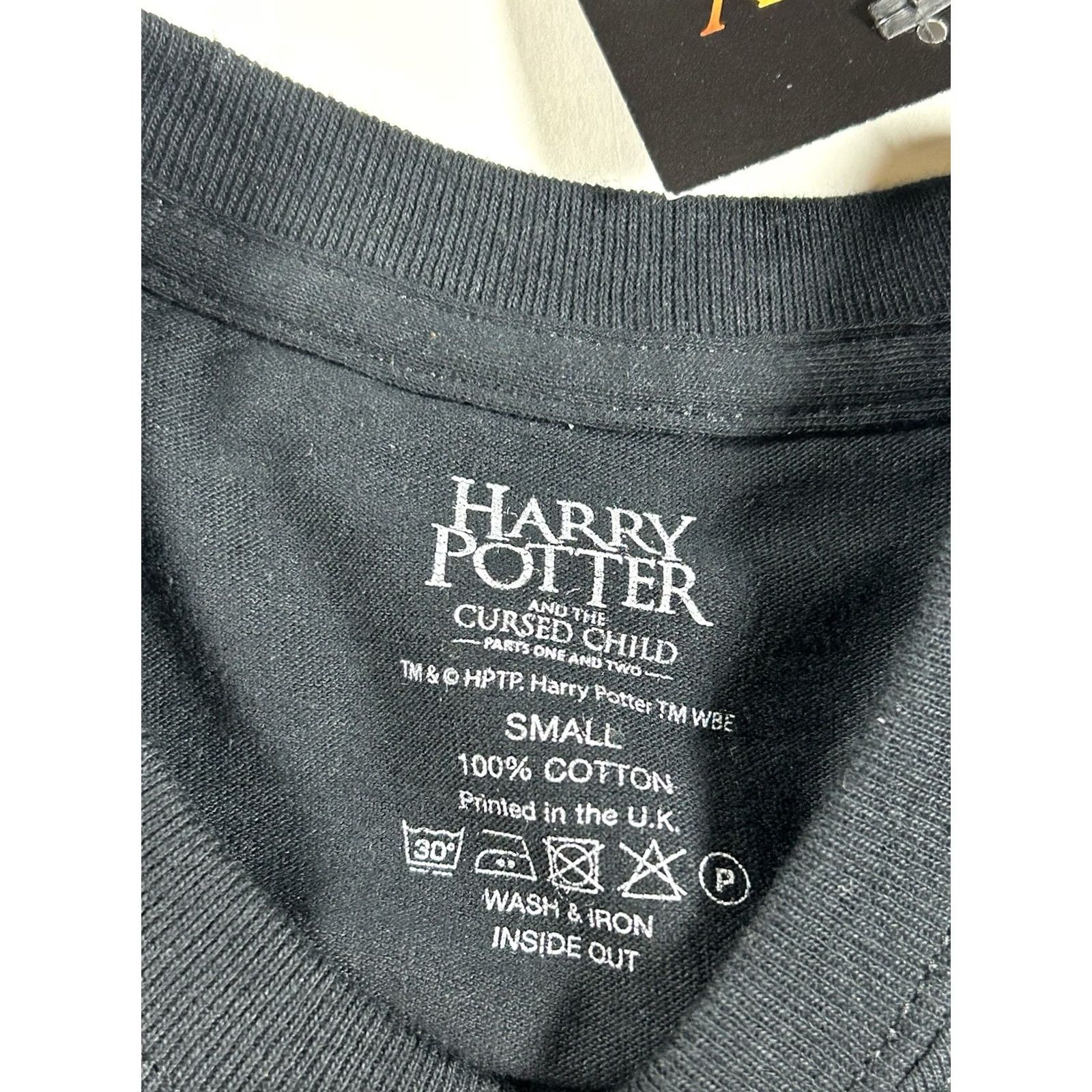 Vintage Harry Potter and the Cursed Child New York T-Shirt Small Black Graphic Print Movie Size US S / EU 44-46 / 1 - 4 Thumbnail