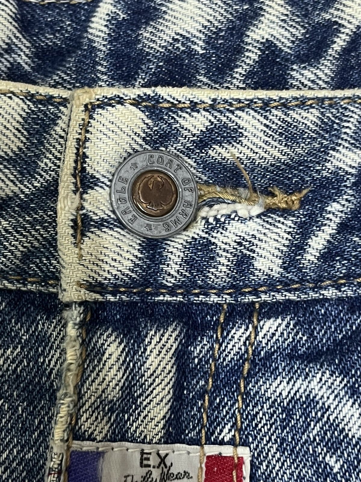 Vintage Vintage Coat of arms acid blue wash Style Jeans Size US 32 / EU 48 - 14 Thumbnail