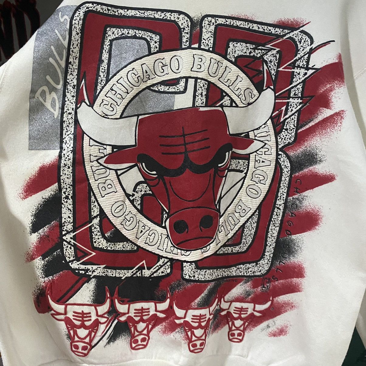 NBA × Vintage Vintage 90’s Chicago Bulls CRAYON DESIGN By Magic Johnson Size US L / EU 52-54 / 3 - 5 Thumbnail