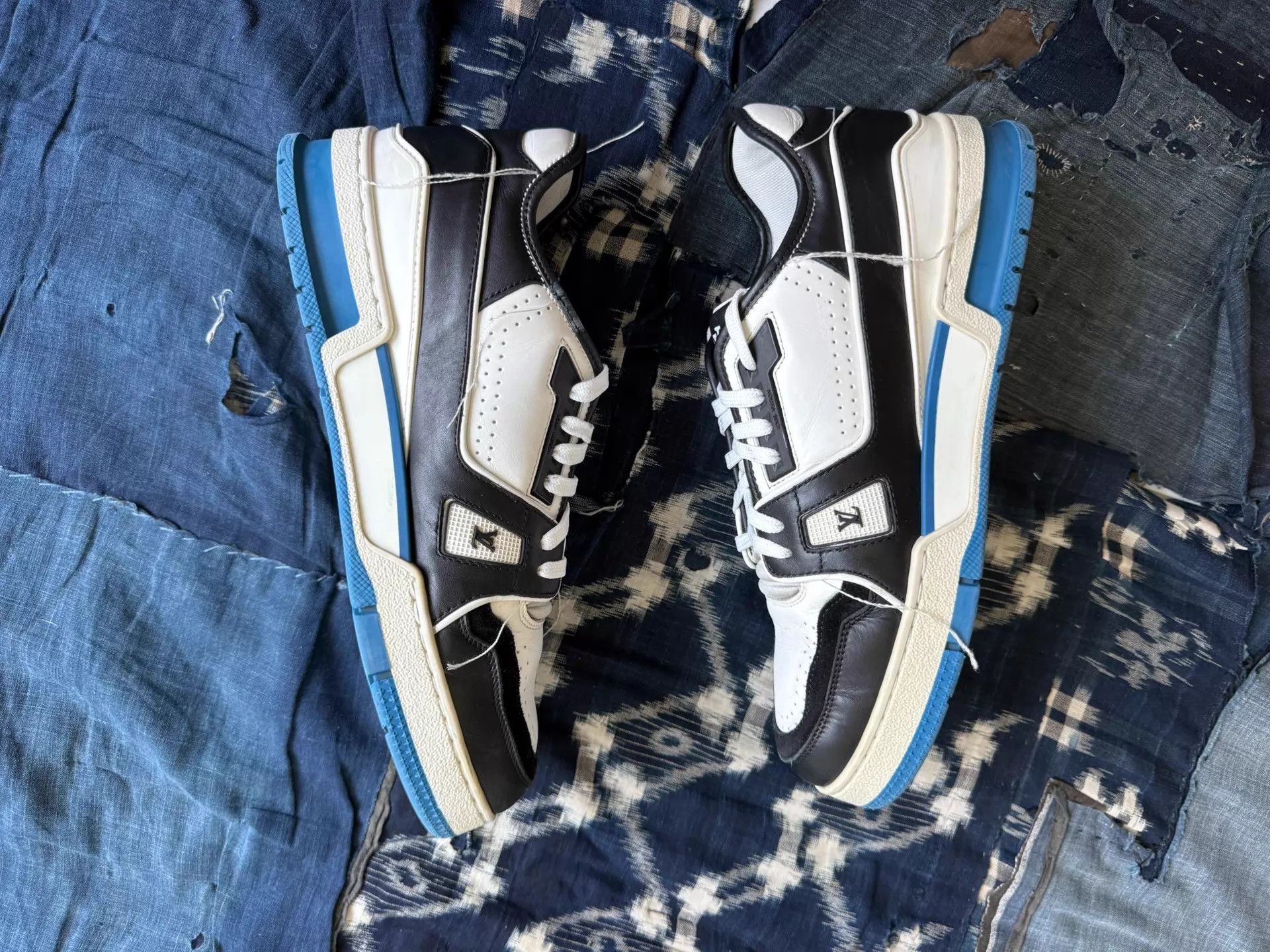 Louis Vuitton LV Trainer Panda Black Blue Fragment 1st 7.5 Size US 8.5 / EU 41-42 - 3 Thumbnail
