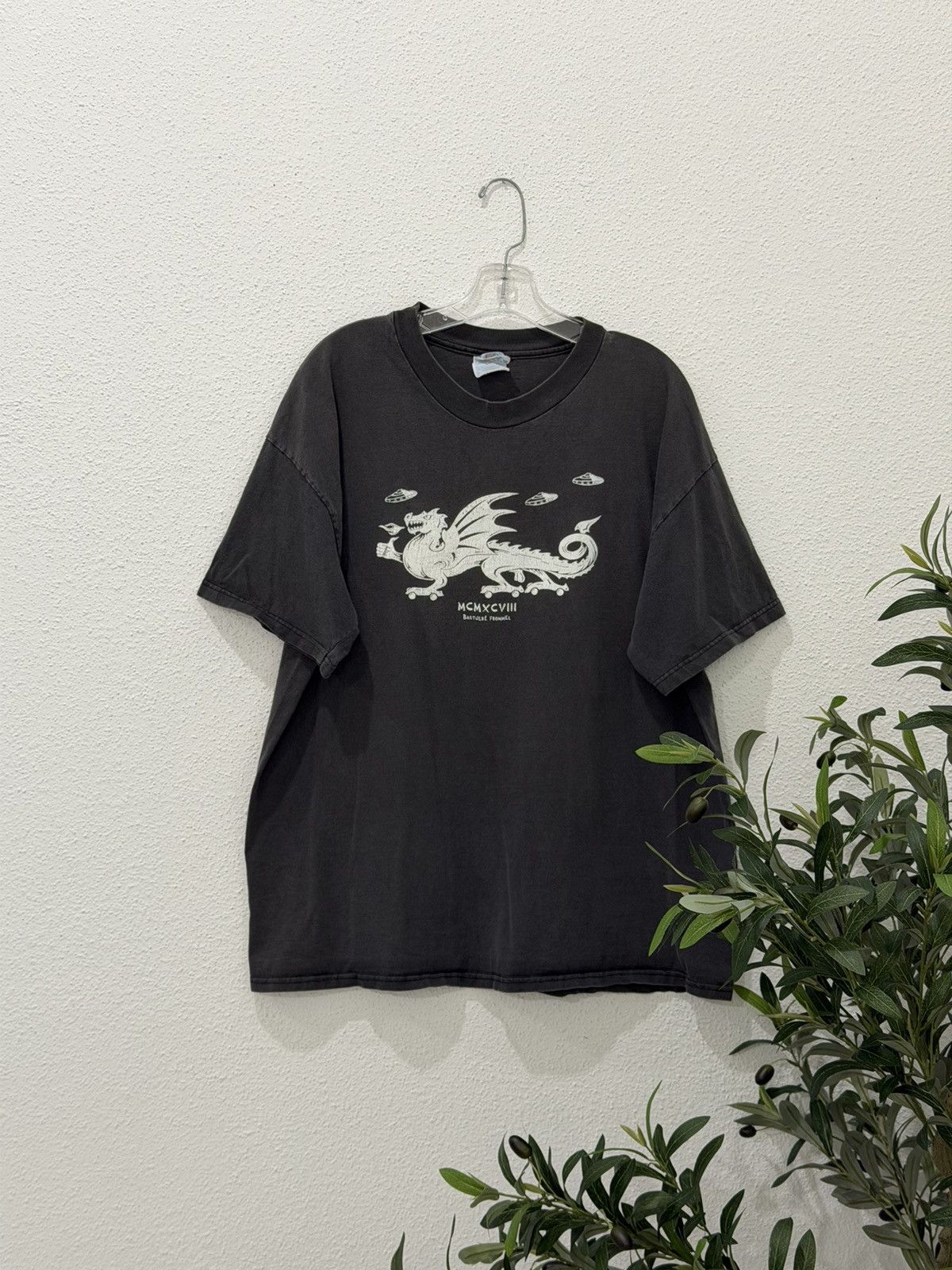 Rap Tees Vintage 90s Dragon Graphic Tee Bastuere Frommel 1998 Art Car Size US XL / EU 56 / 4 - 1 Thumbnail