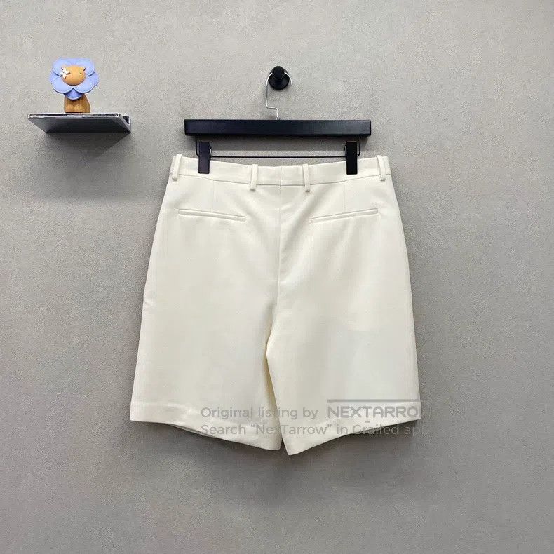 Louis Vuitton Louis Vuitton White straight-leg shorts Size 37" - 2 Thumbnail
