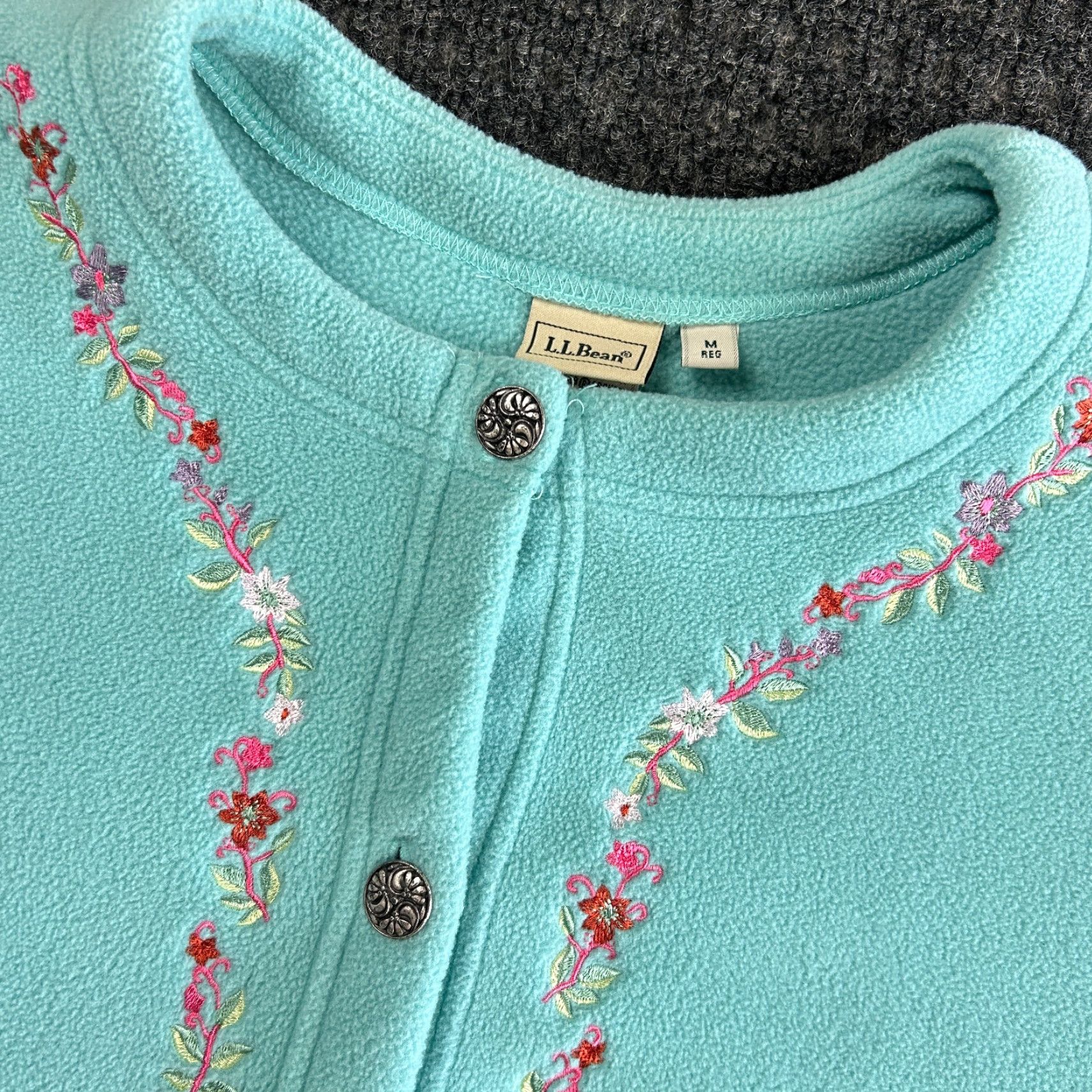 Vintage VINTAGE L.L.Bean Cardigan Crew Neck Fleece Floral Embroidered Blue Women M Casual Plant Size M / US 6-8 / IT 42-44 - 2 Thumbnail