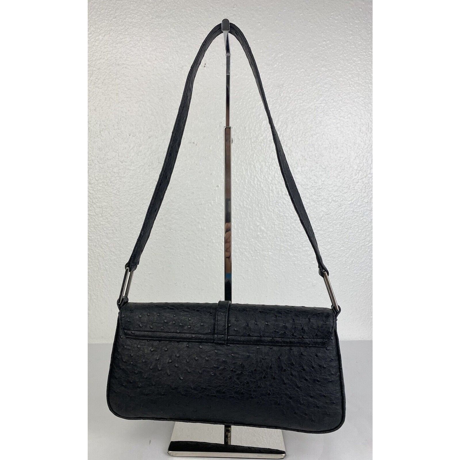 Tommy Hilfiger VTG Tommy Hilfiger Black Ostrich Leather Small Shoulder Bag Size ONE SIZE - 4 Thumbnail