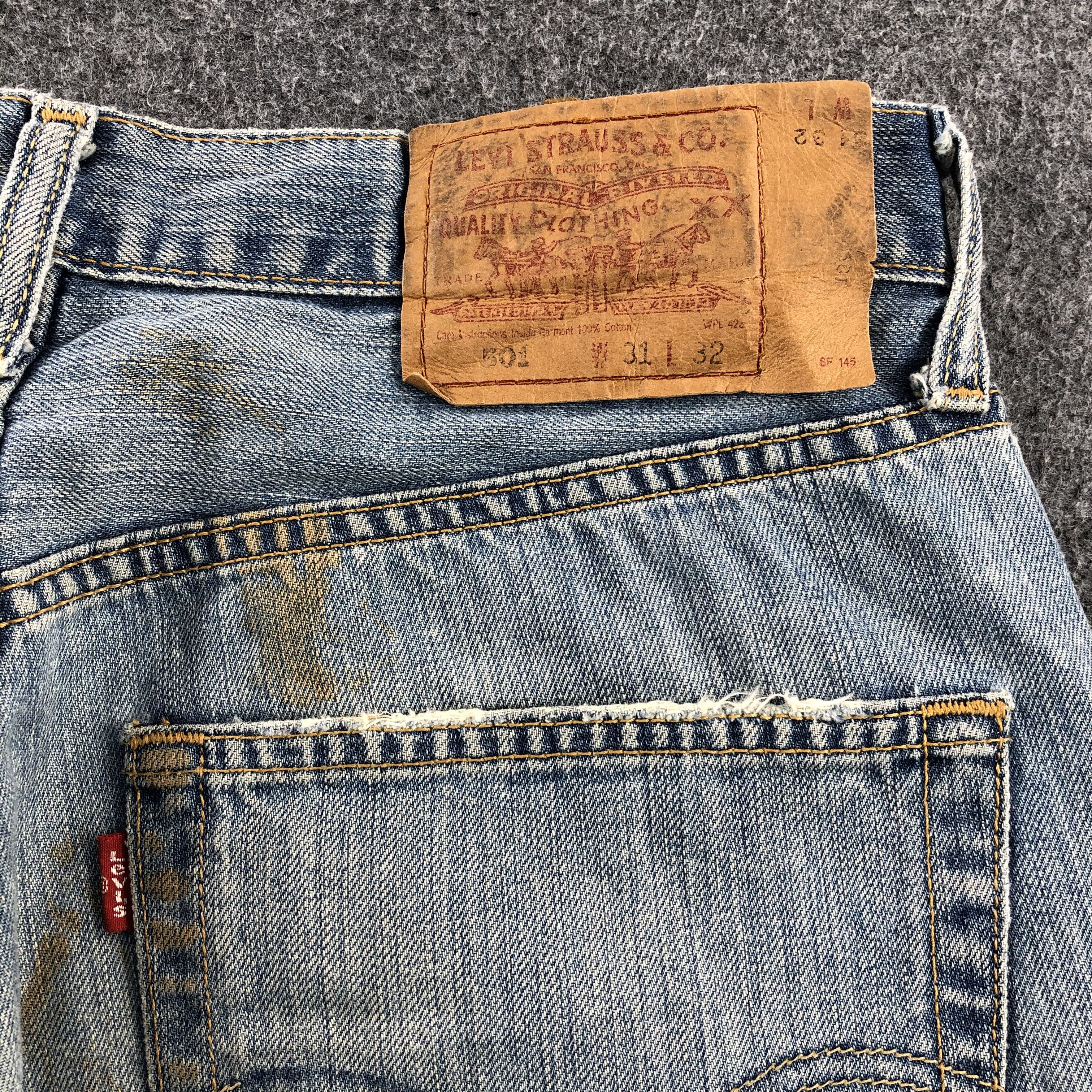 Levi's Vintage Levis 501 Jeans Medium Washed Denim KJ355 Size US 30 / EU 46 - 5 Thumbnail