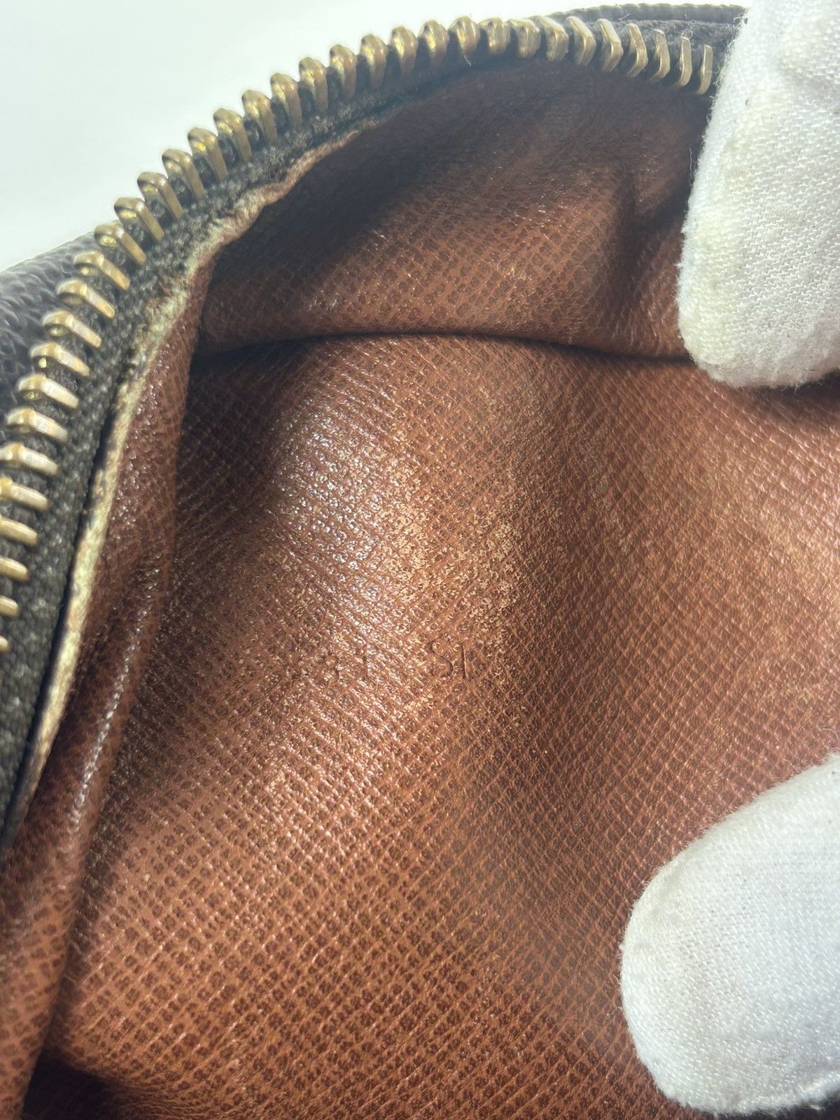 Louis Vuitton Louis Vuitton Monogram Crossbody Bag Size ONE SIZE - 7 Thumbnail