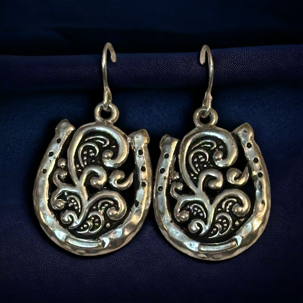 Other Silver tone ornate horseshoe dangle earrings Size ONE SIZE - 2 Thumbnail