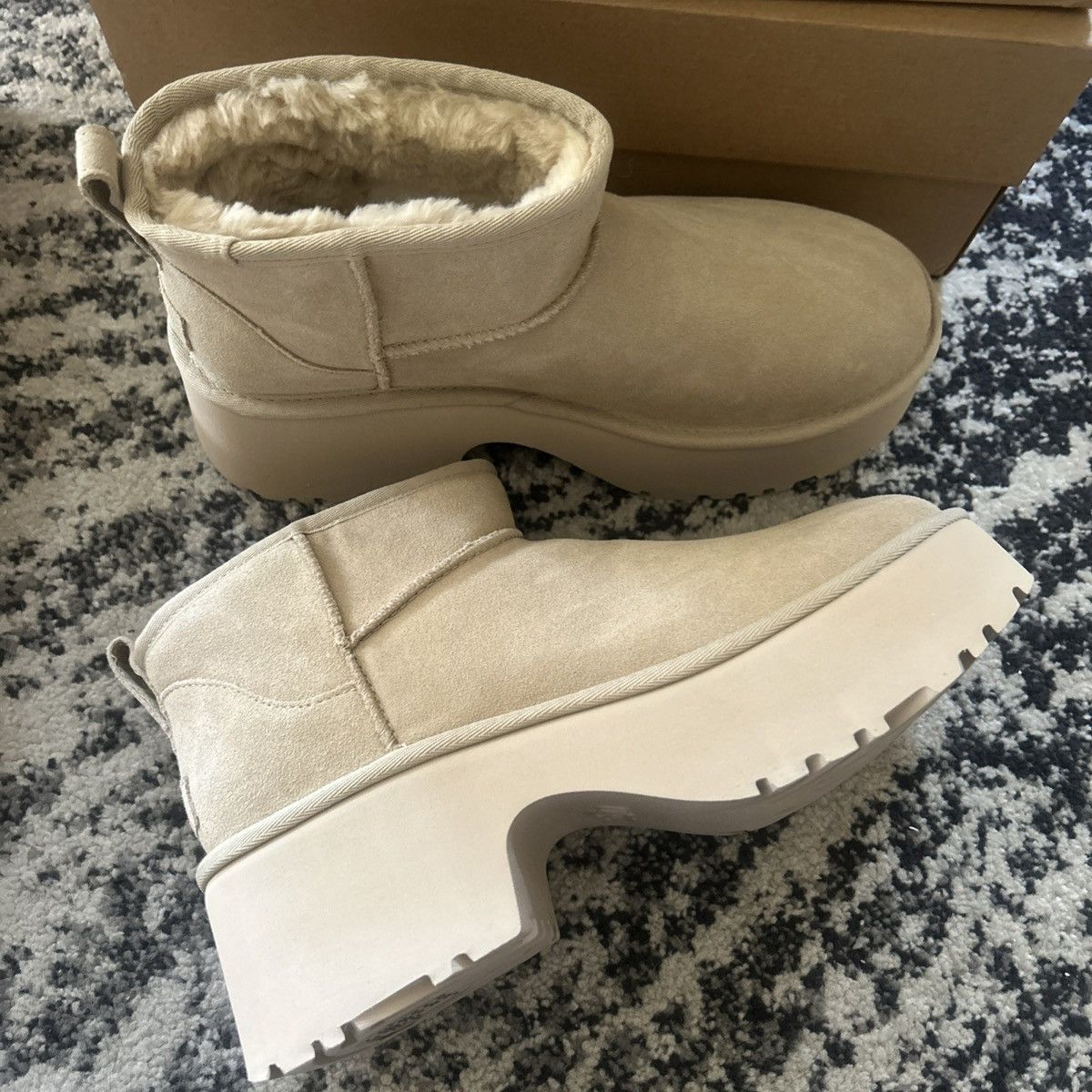 Ugg UGG Classic Ultra Mini New Heights Platform Boot MDSD Size US 11 / IT 41 - 4 Thumbnail