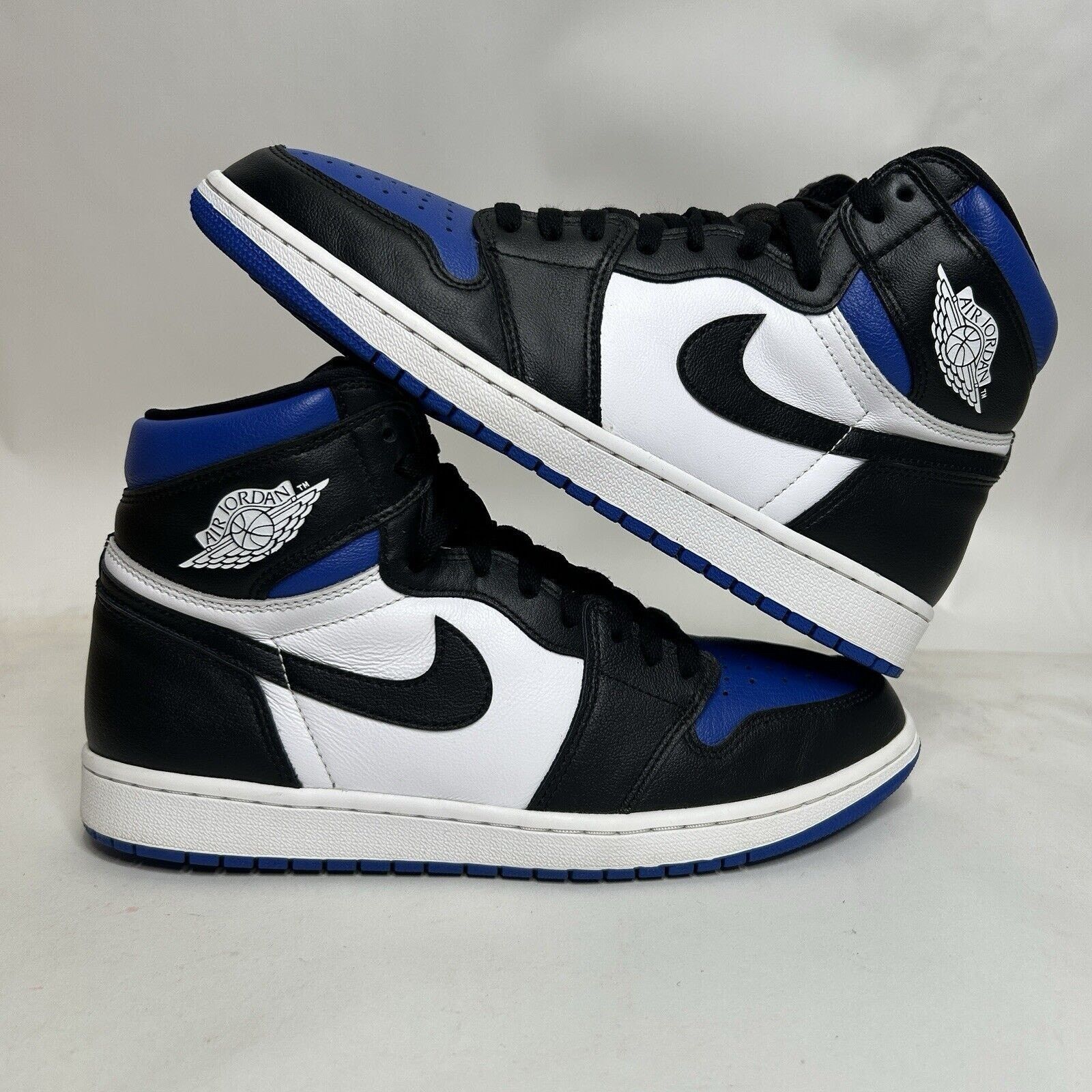 Jordan Brand Nike Shoes Air Jordan 1 Retro High OG “Royal Toe” 555088-041 Size US 11 / EU 44 - 1 Thumbnail