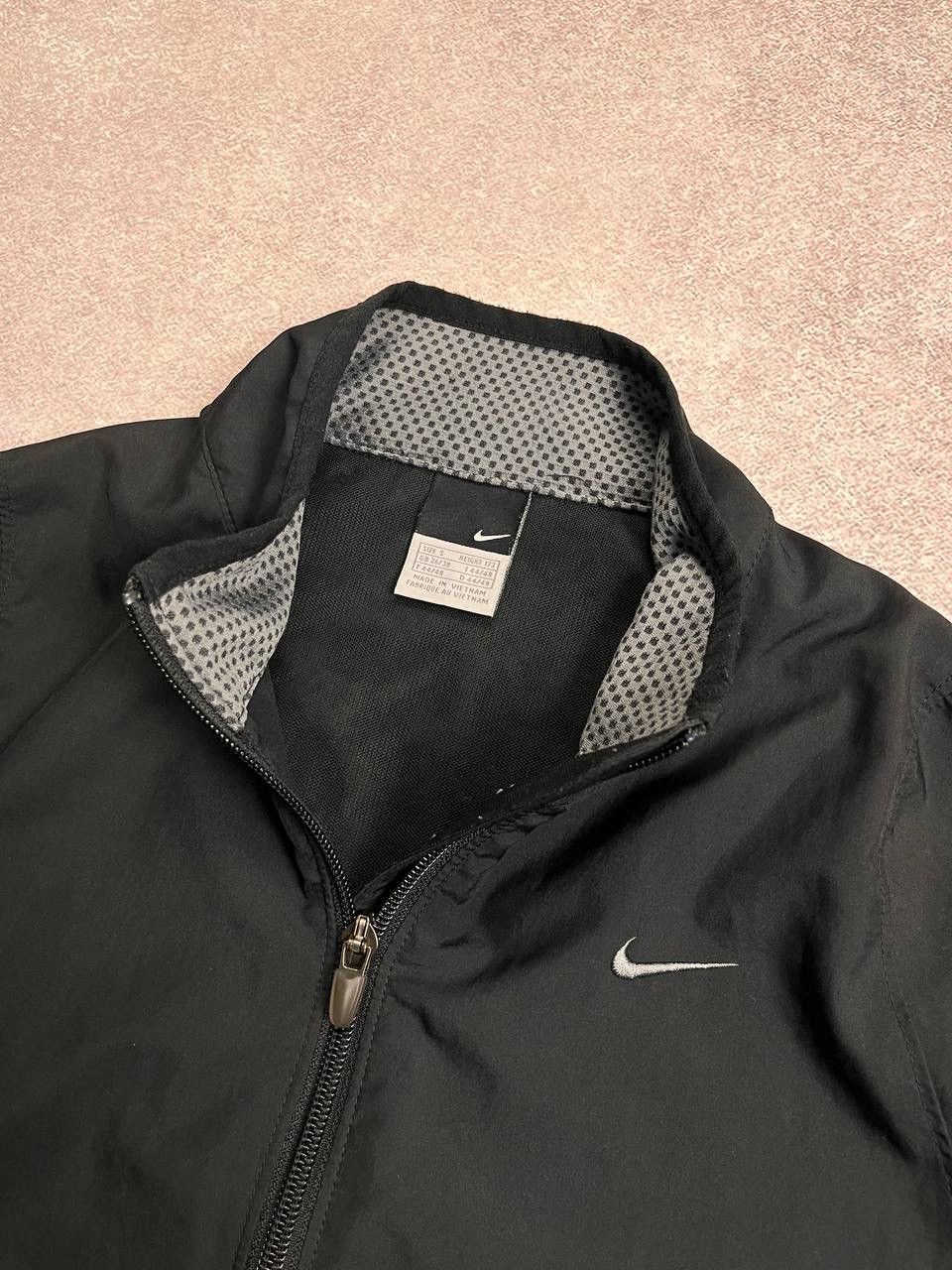 Nike Vintage Nike Swoosh Nylon Olympic Jacket S Size US S / EU 44-46 / 1 - 3 Thumbnail
