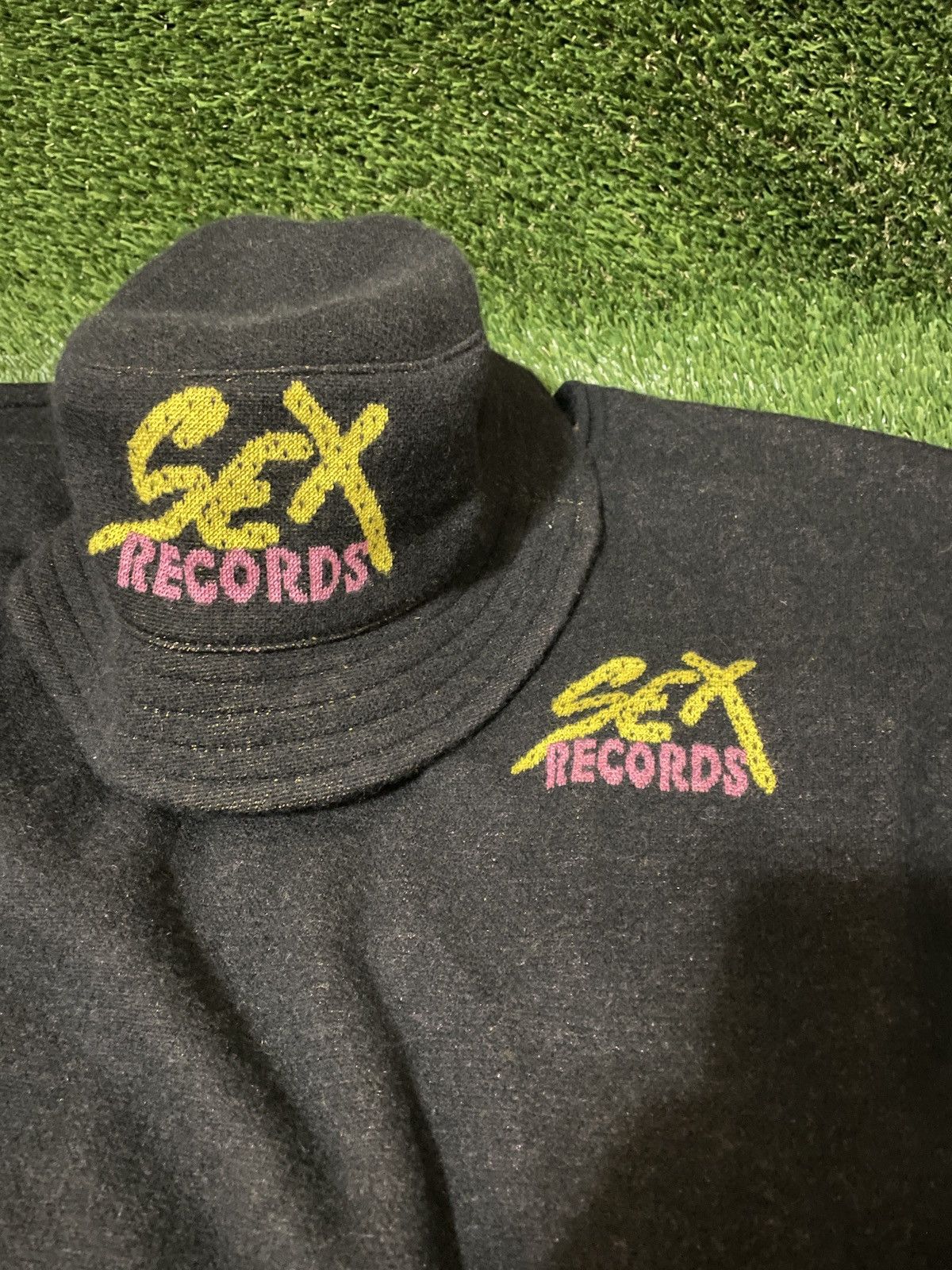 Chrome Hearts Sex Records Cashmere Sweater Size L Size US L / EU 52-54 / 3 - 10 Thumbnail