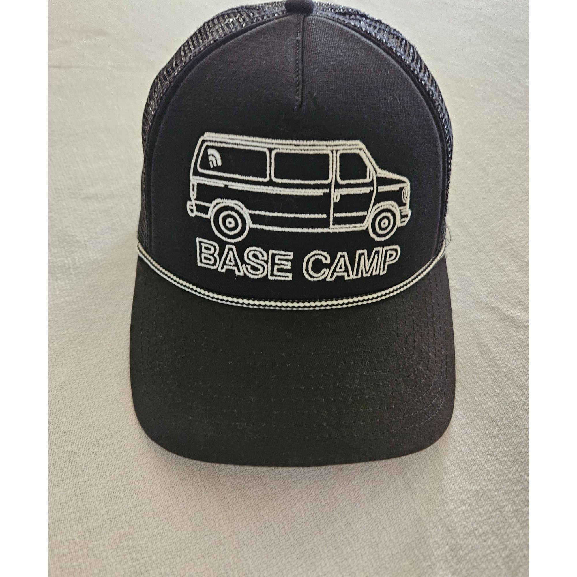 The North Face Base Camp Van The North Face Trucker Hat Unisex O/S Black Size ONE SIZE - 1 Thumbnail